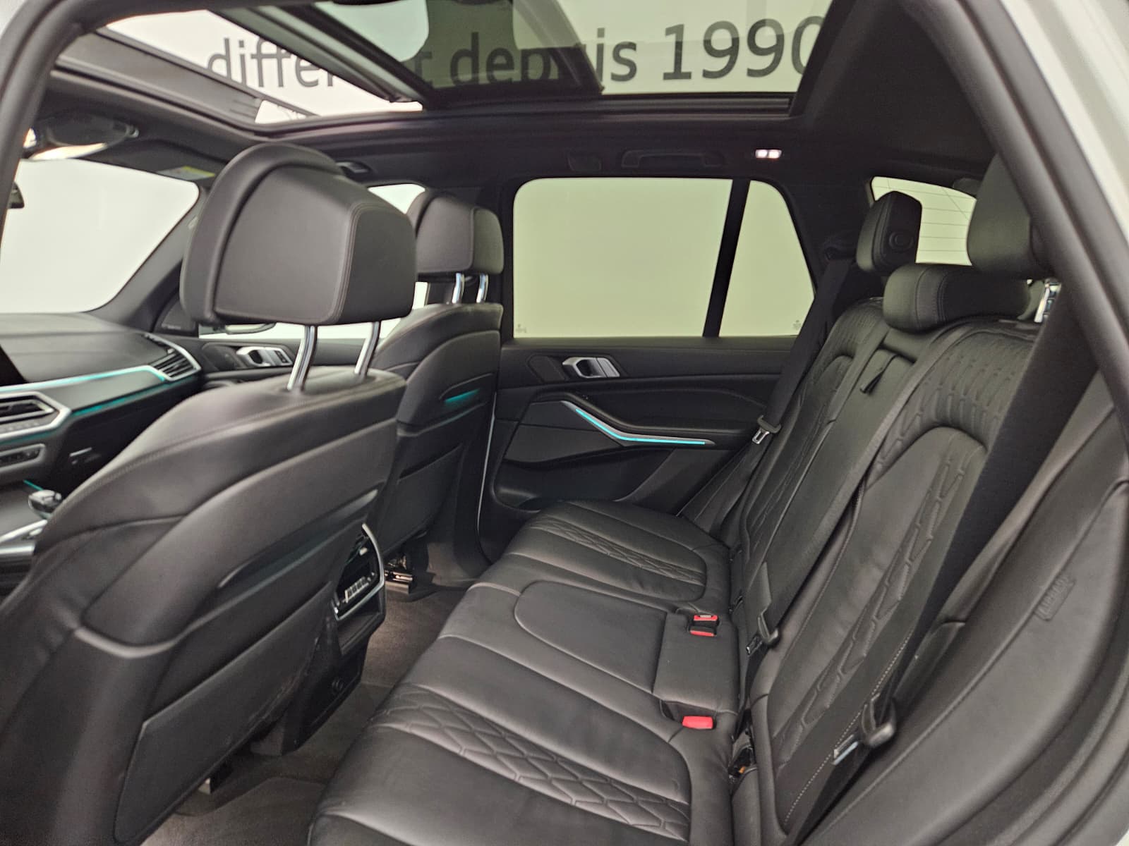 BMW X5 xDrive M50d Steptronic-image-12