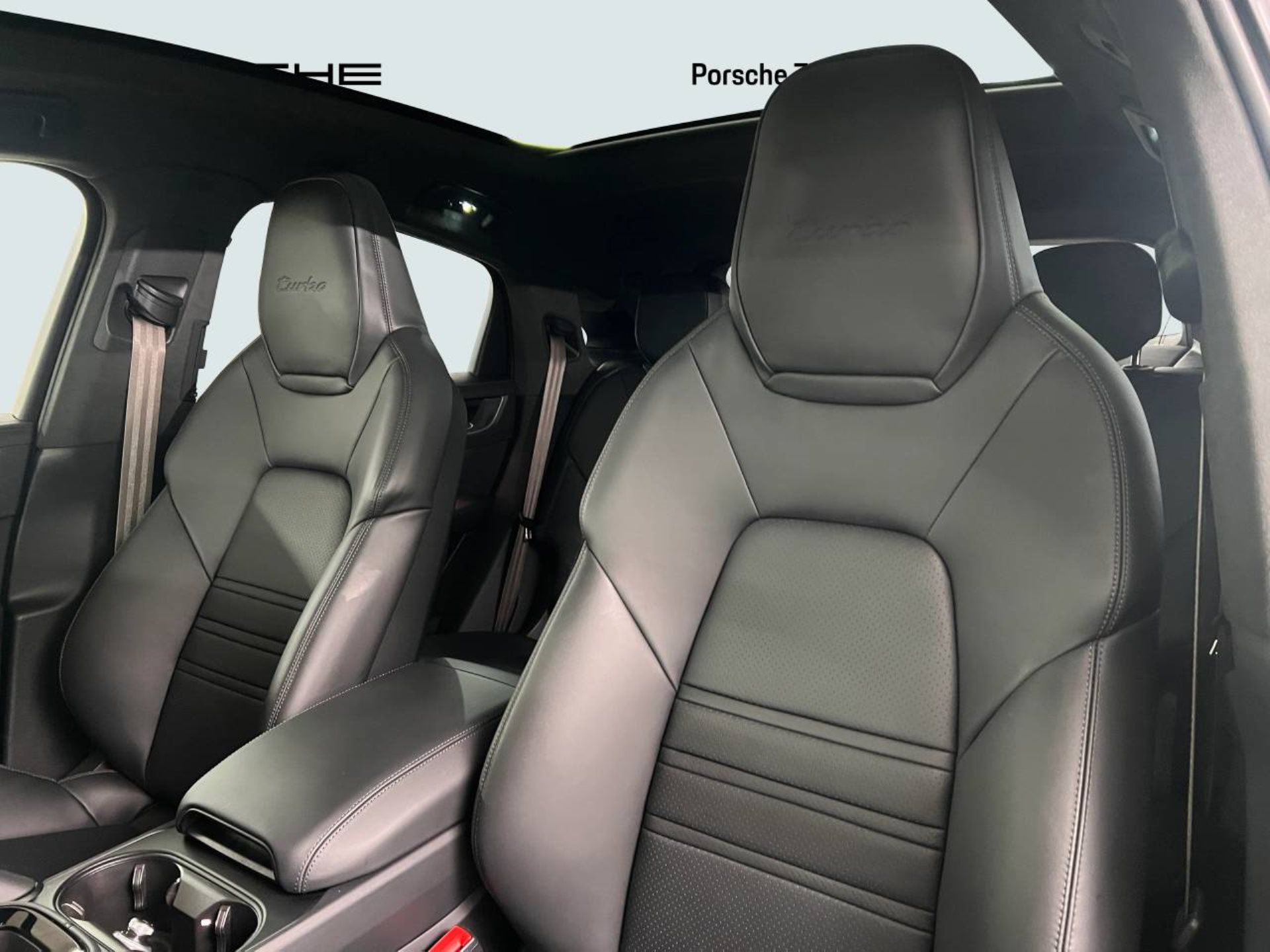 PORSCHE Cayenne Turbo E-Hybrid Coupé-image-4