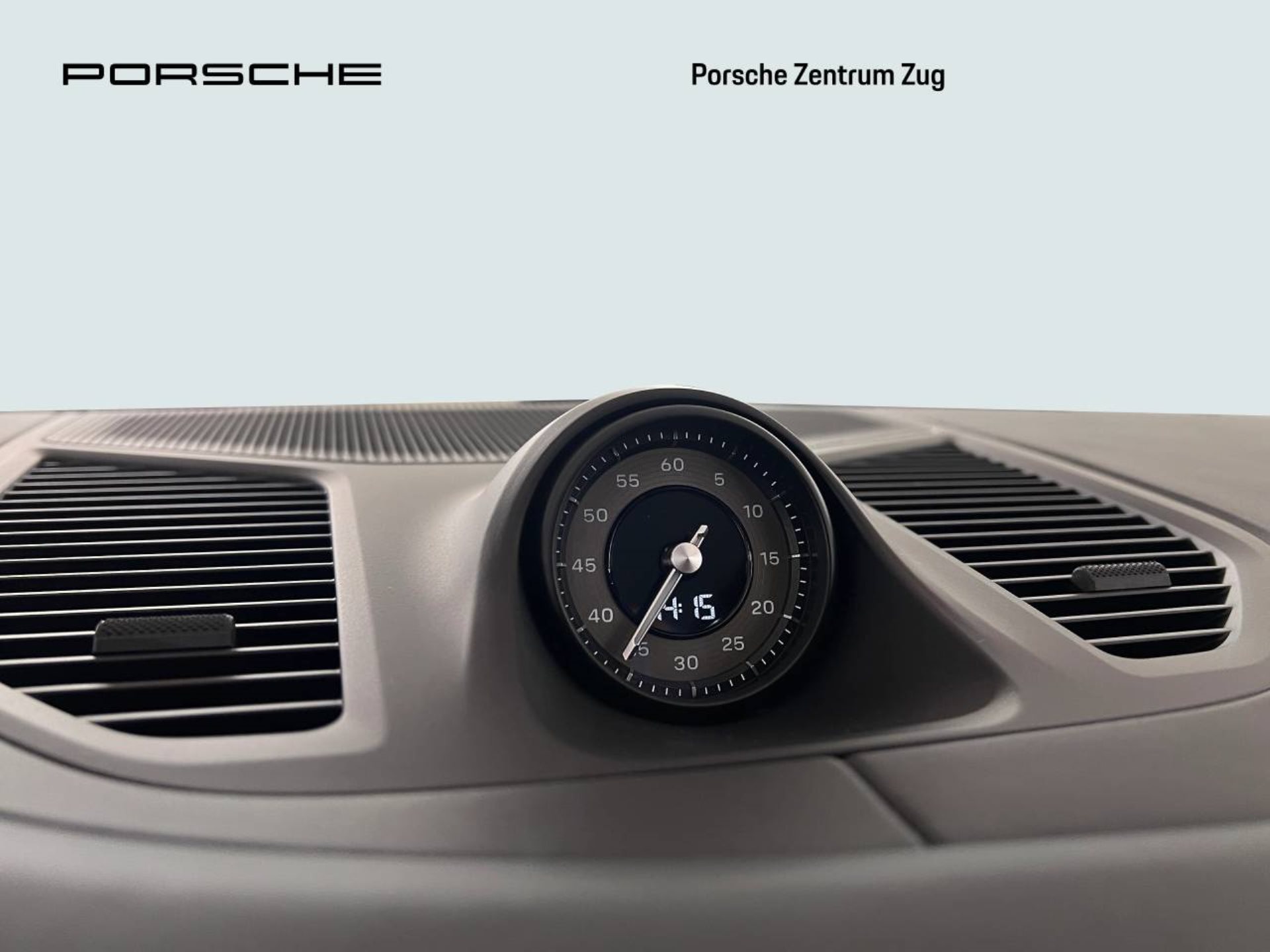 PORSCHE Cayenne Turbo E-Hybrid Coupé-image-26