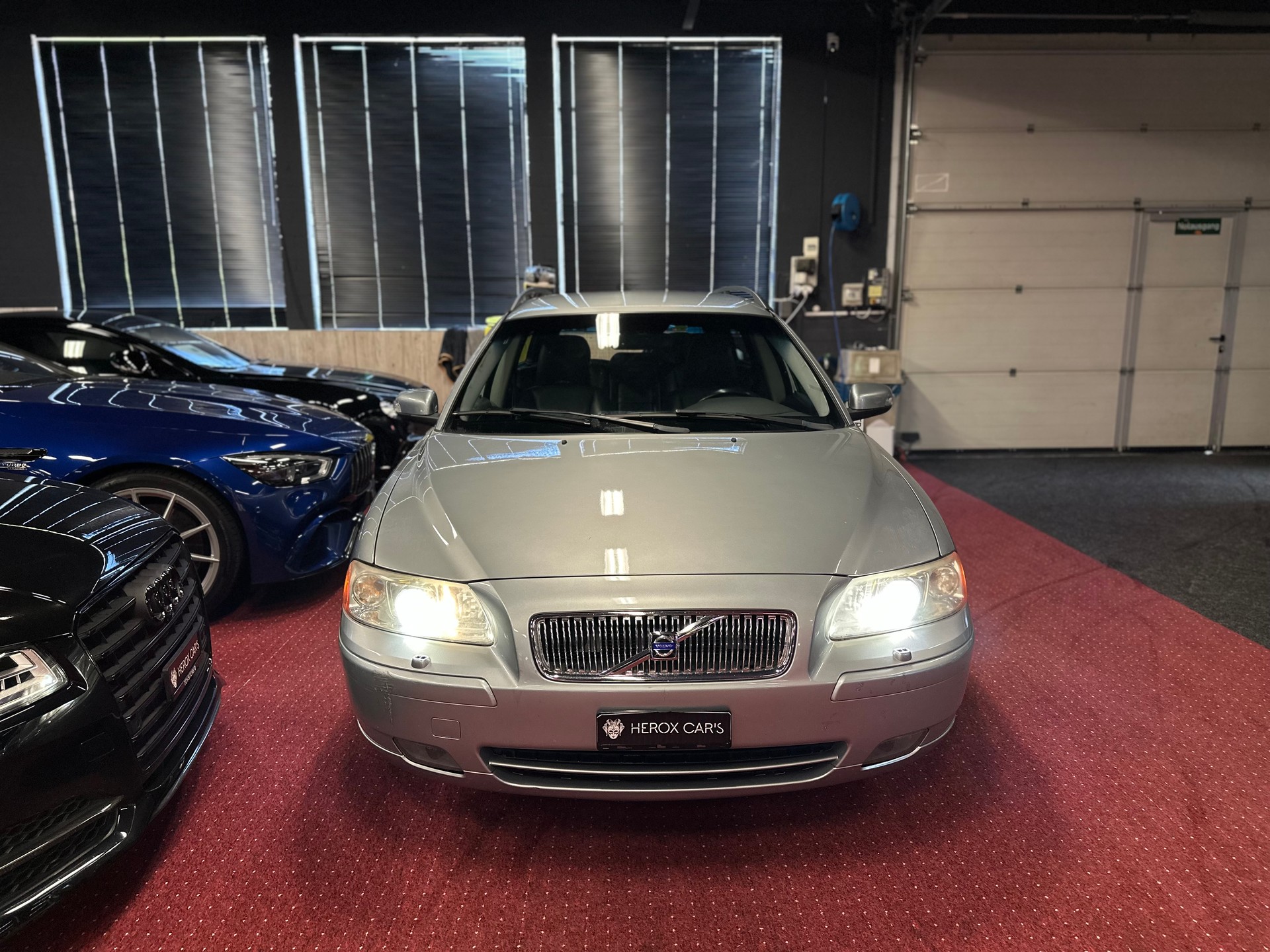 VOLVO V70 2.4 Bi-Fuel Momentum / ** Frisch ab MFK + Service **-image-4