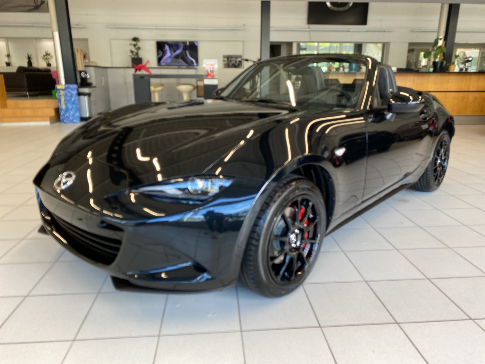 MAZDA MX-5 Skyactiv-G 132 Homura-image-16