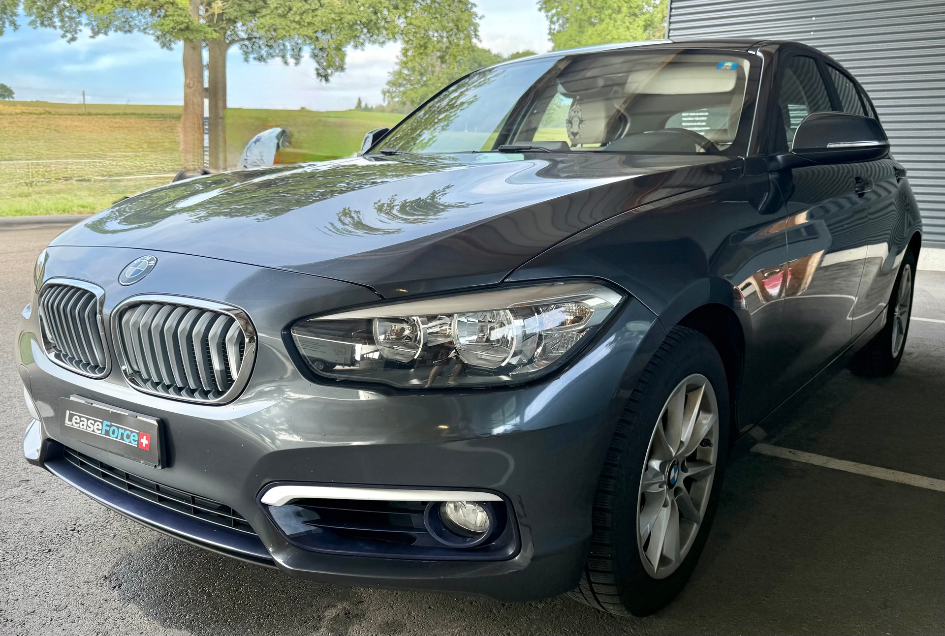 BMW 120d xDrive Steptronic-image-5