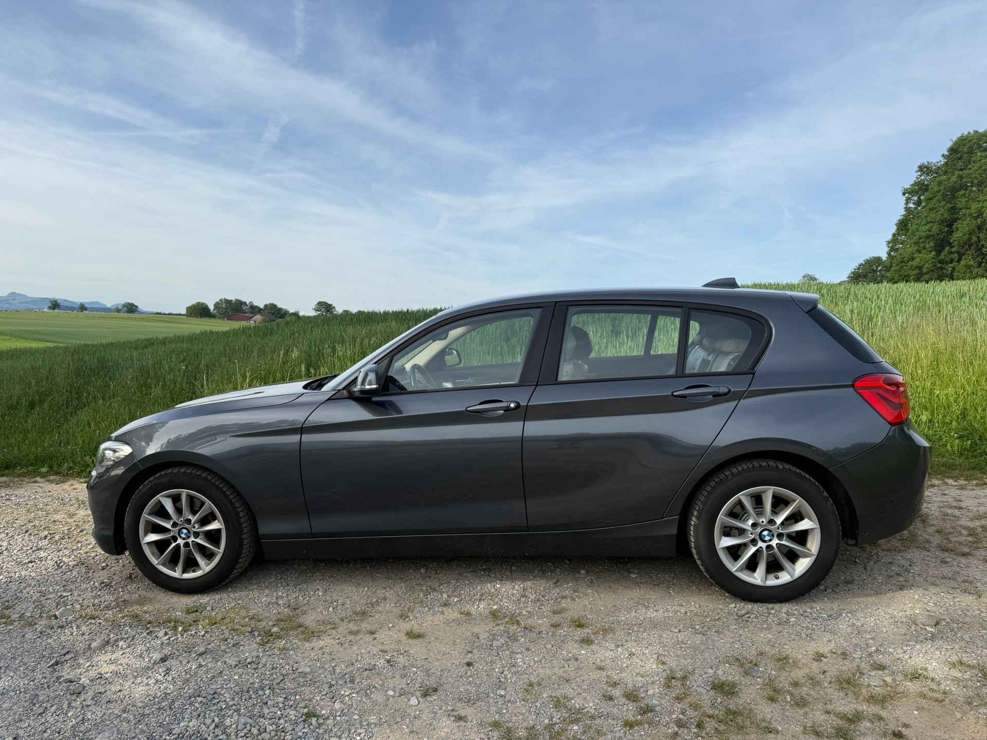 BMW 120d xDrive Steptronic-image-5