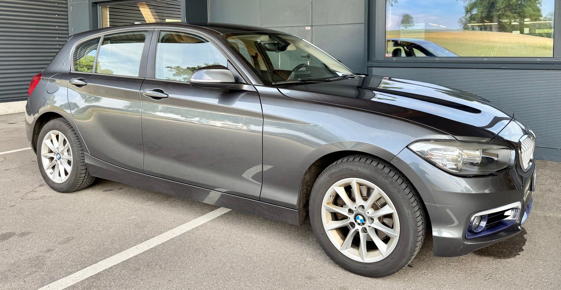 BMW 120d xDrive Steptronic-image-2