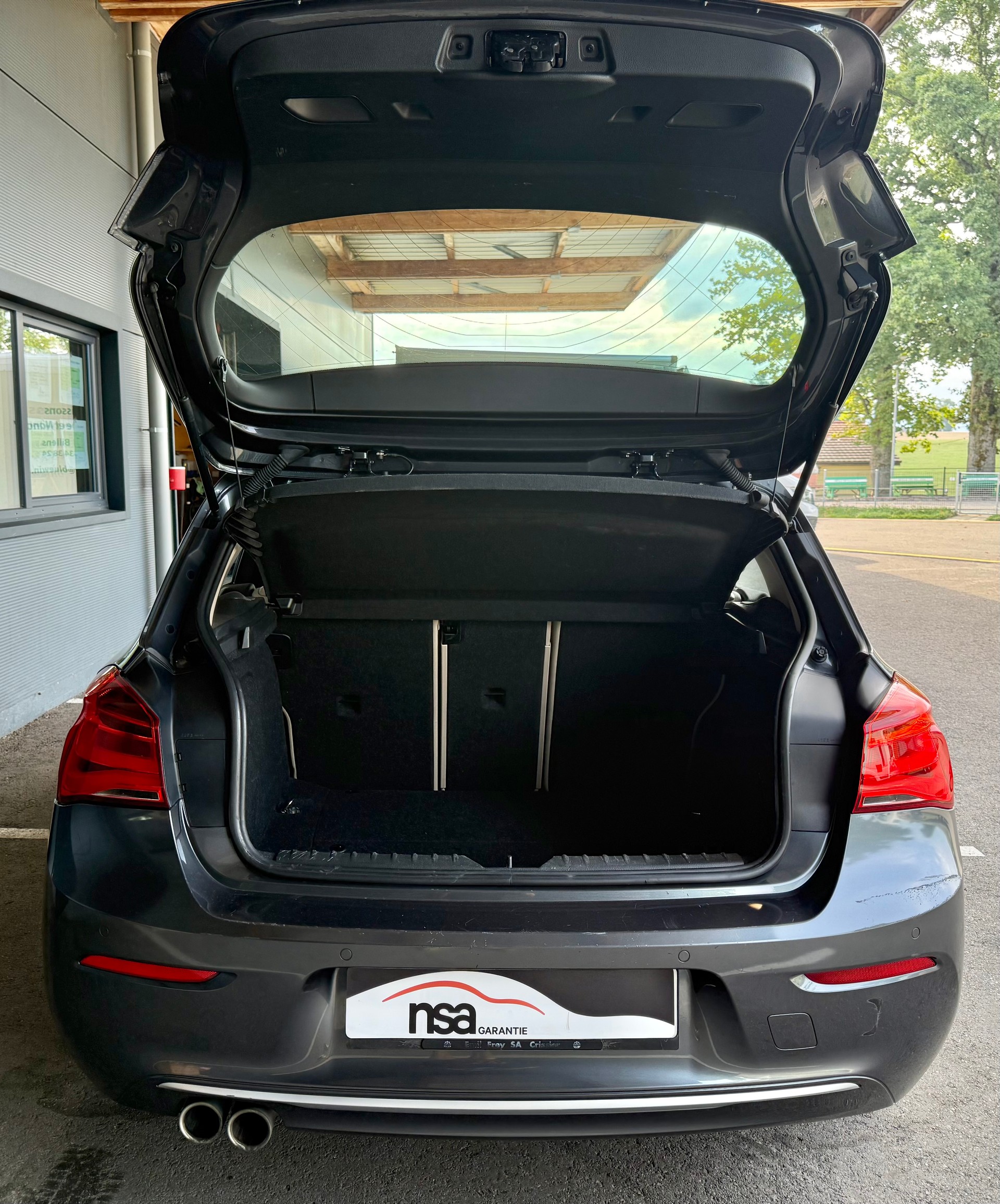 BMW 120d xDrive Steptronic-image-10