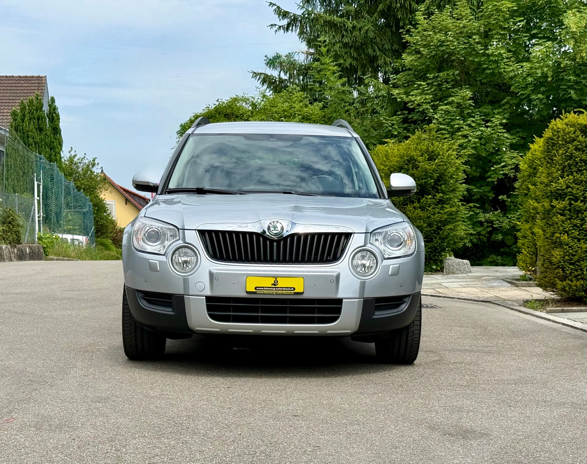 SKODA Yeti 1.8 TSI Elegance 4x4 DSG | Frisch Ab MFK |-image-1