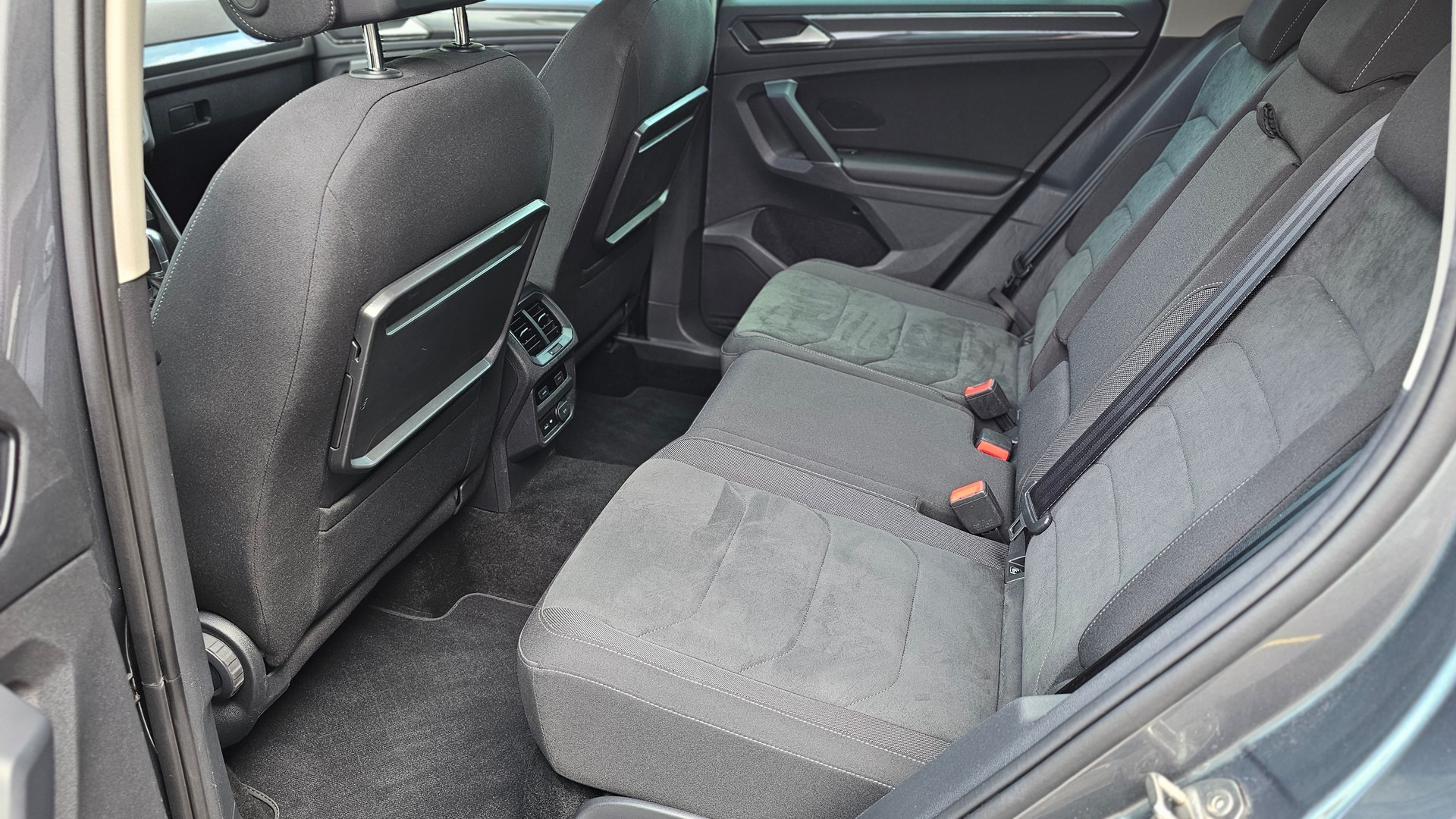VW Tiguan 2.0TSI Highline 4Motion DSG-image-10