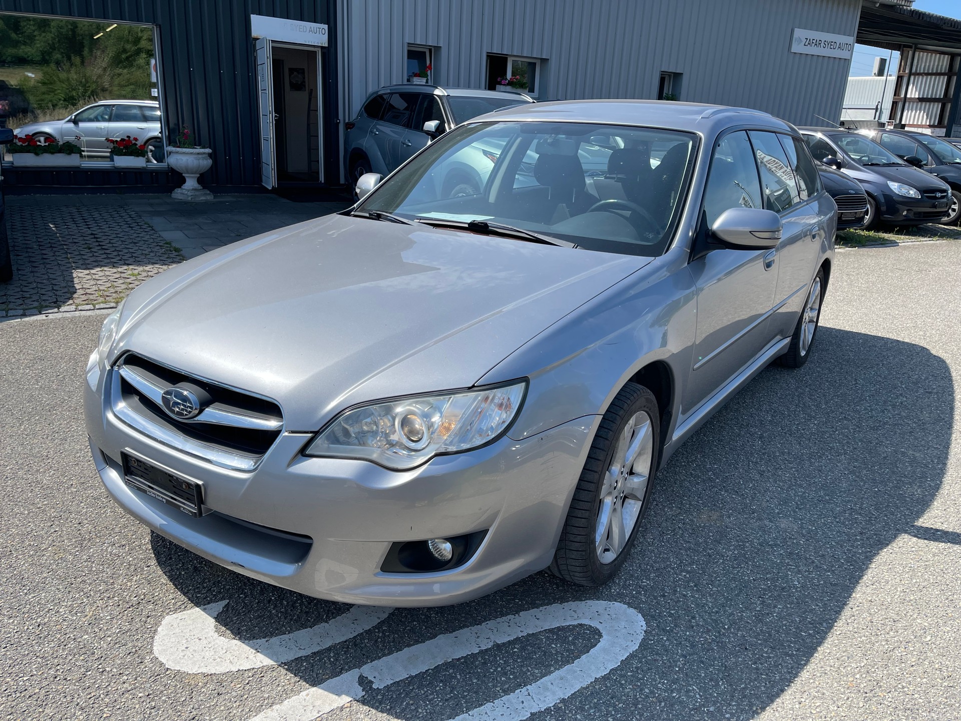 SUBARU Legacy 2.0R AWD Swiss-image-0