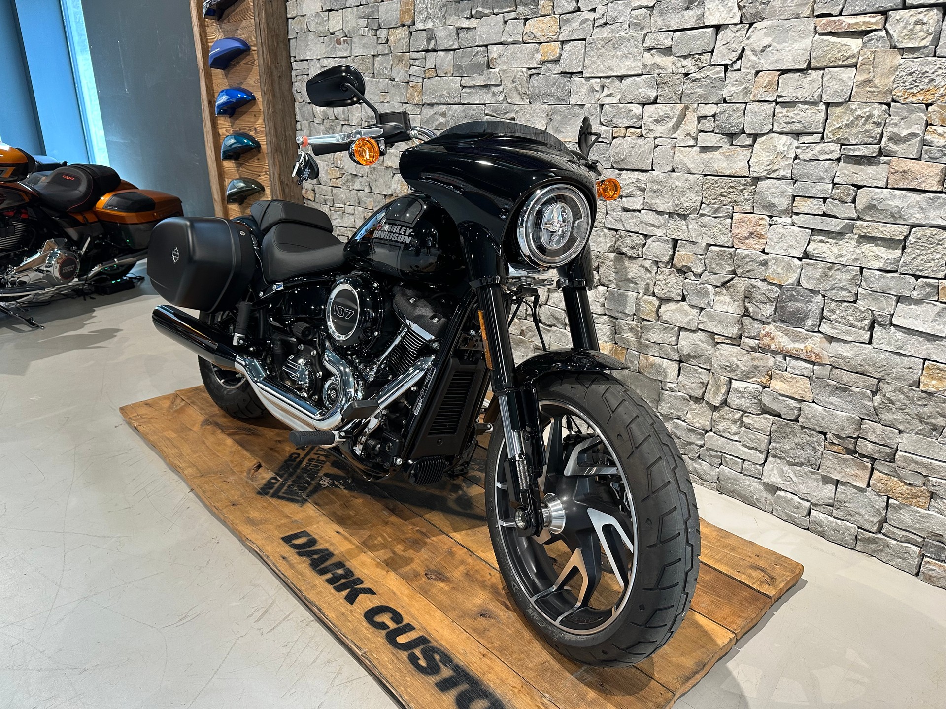 HARLEY-DAVIDSON FLSB - Sport Glide-showroom-element-1
