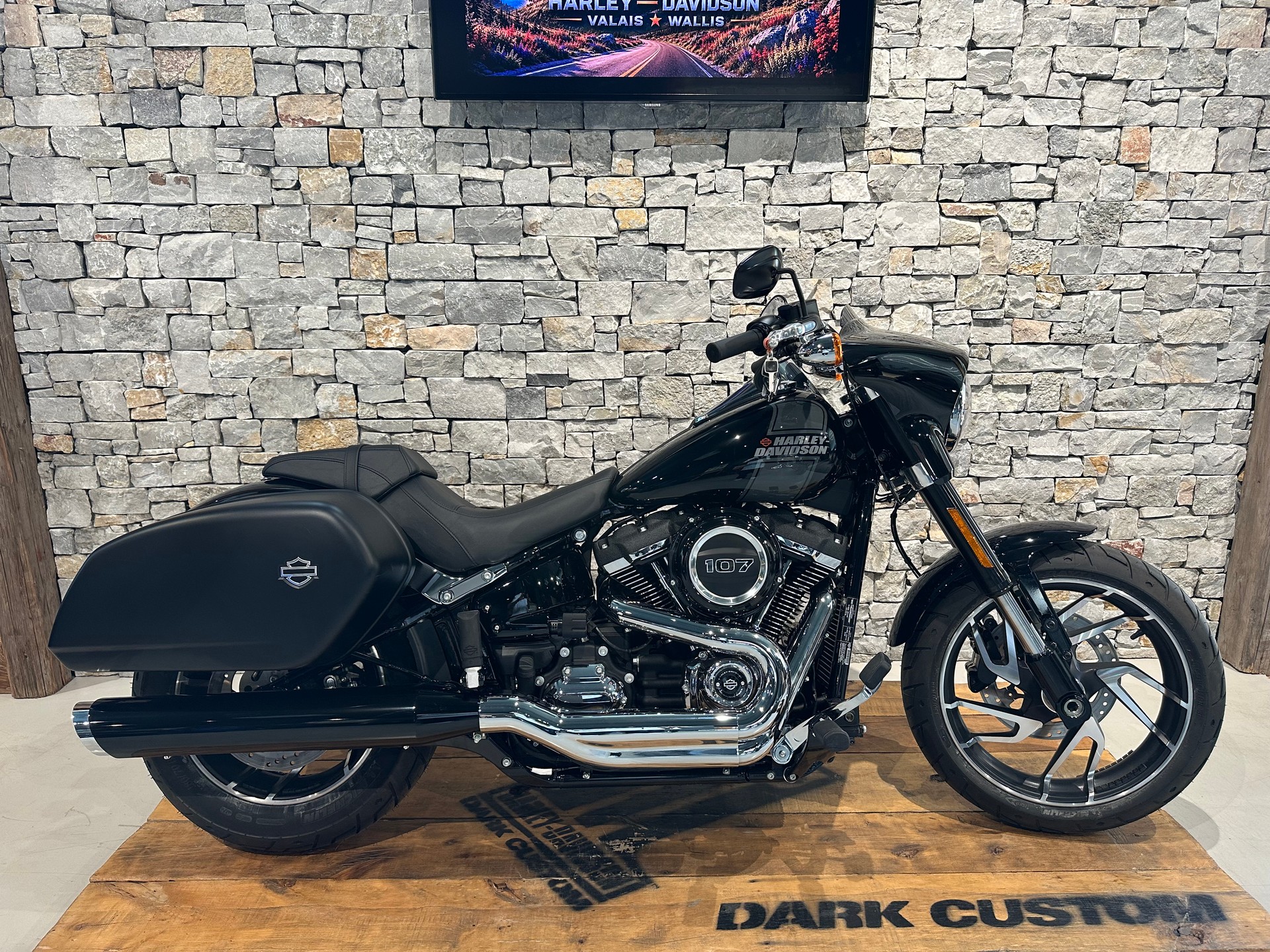 HARLEY-DAVIDSON FLSB - Sport Glide