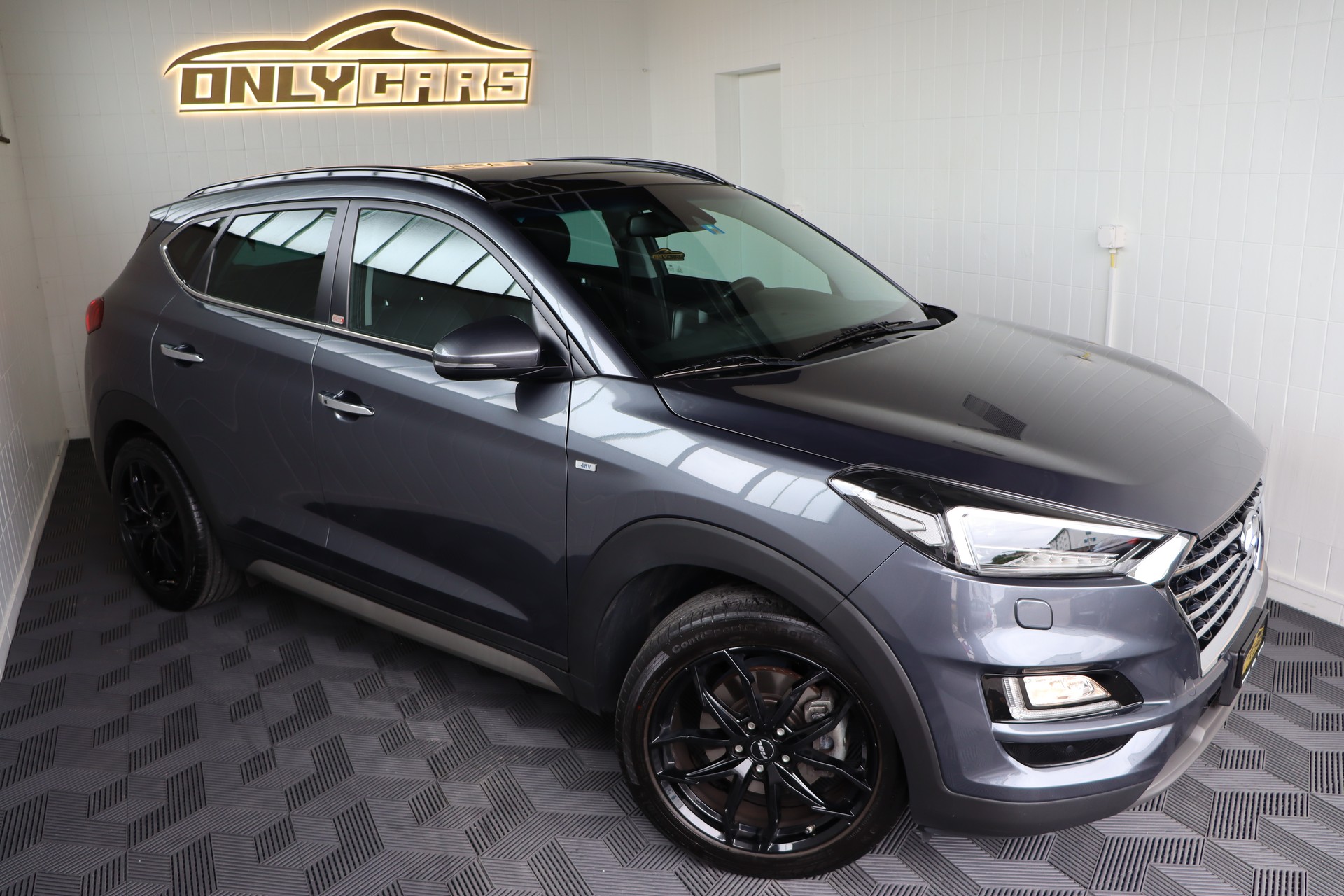 HYUNDAI TUCSON 2.0 CRDI VERTEX 4WD AUTOMATIC ** FAHRASSISTENZ-PAKET ** 360-GRAD PARK-PAKET ** PANO-DACH **-image-2