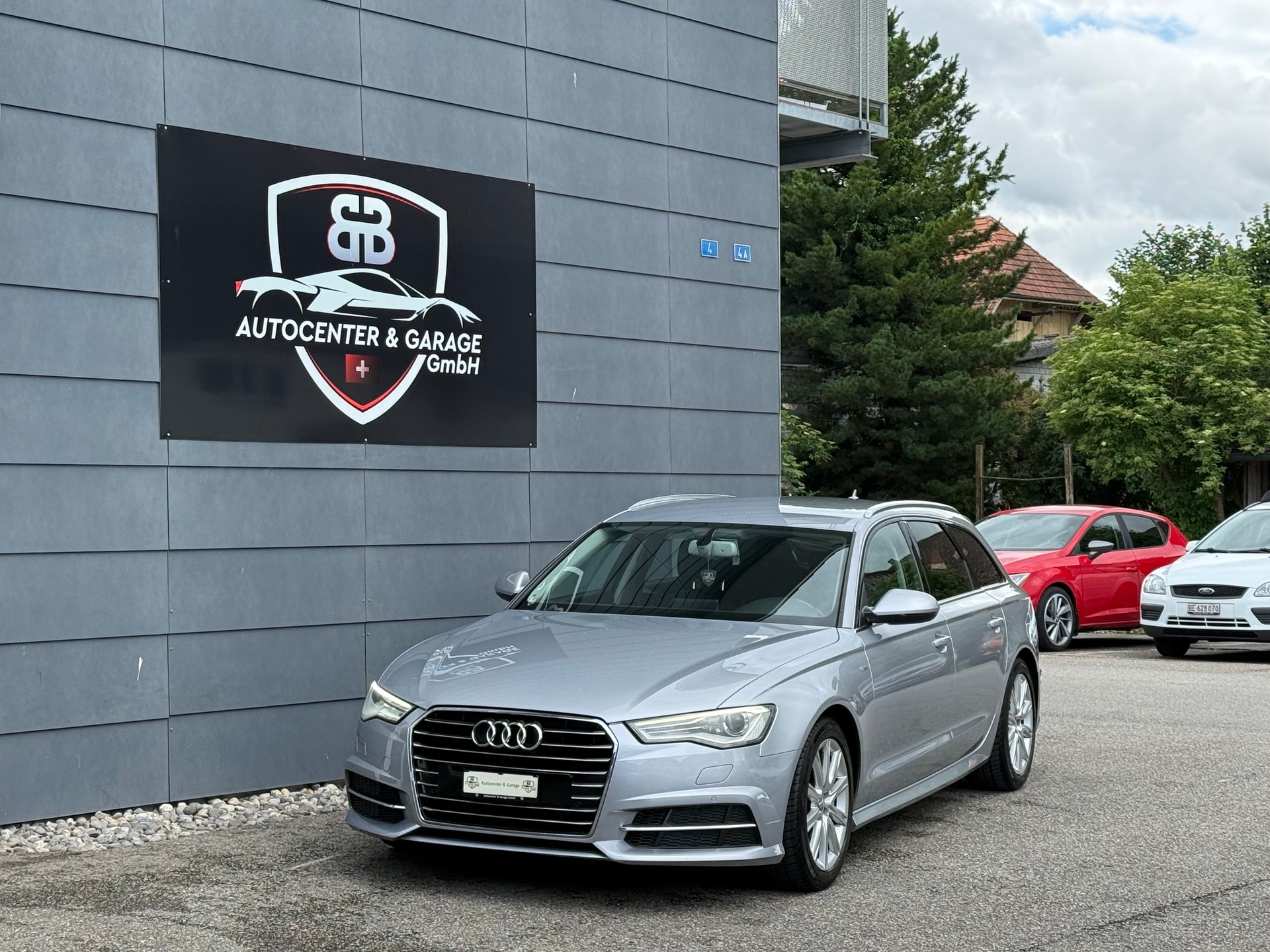 AUDI A6 Avant 2.0 TDI S-tronic S-Line-image-0