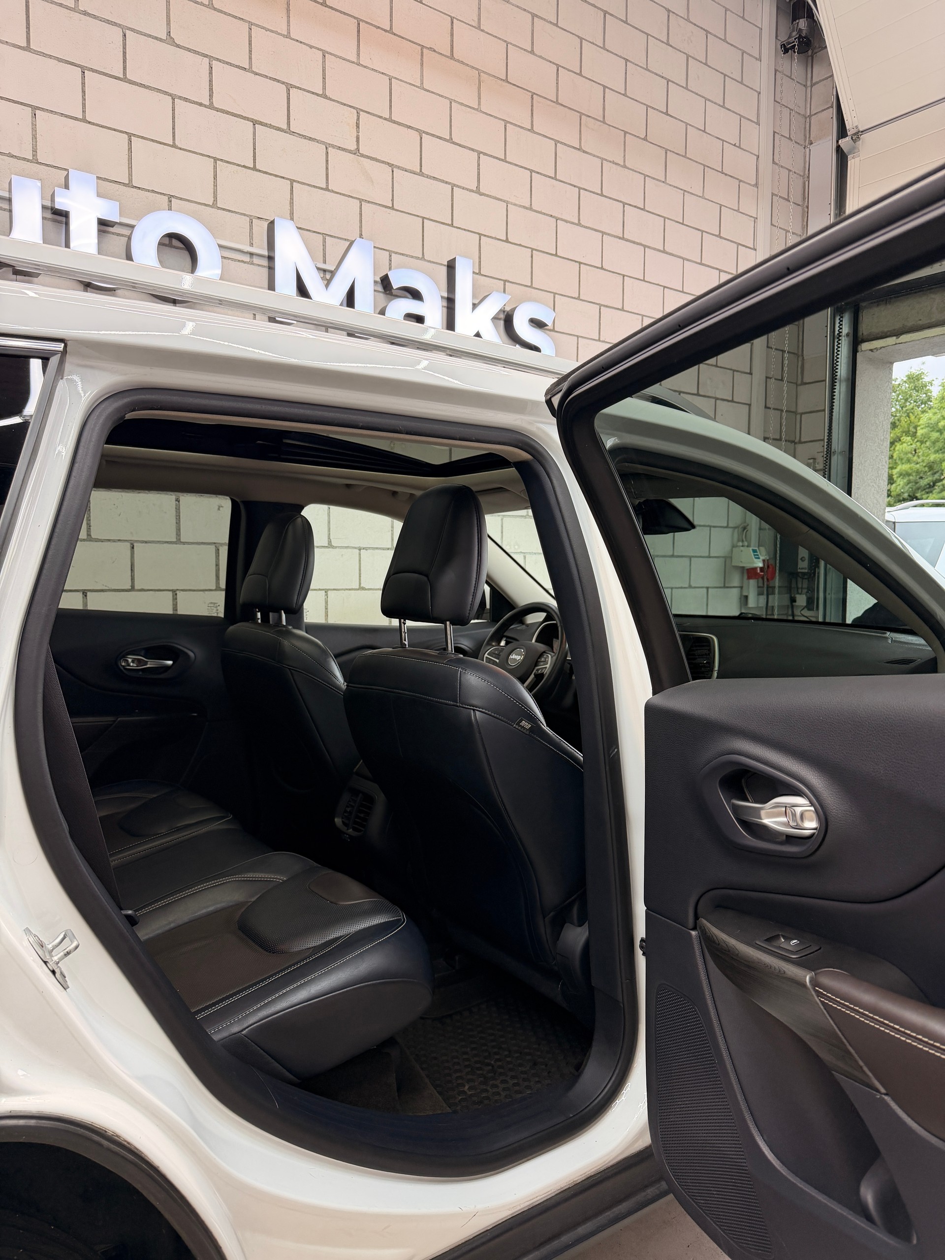 JEEP Cherokee 2.0TD Limited AWD 9ATX-image-6