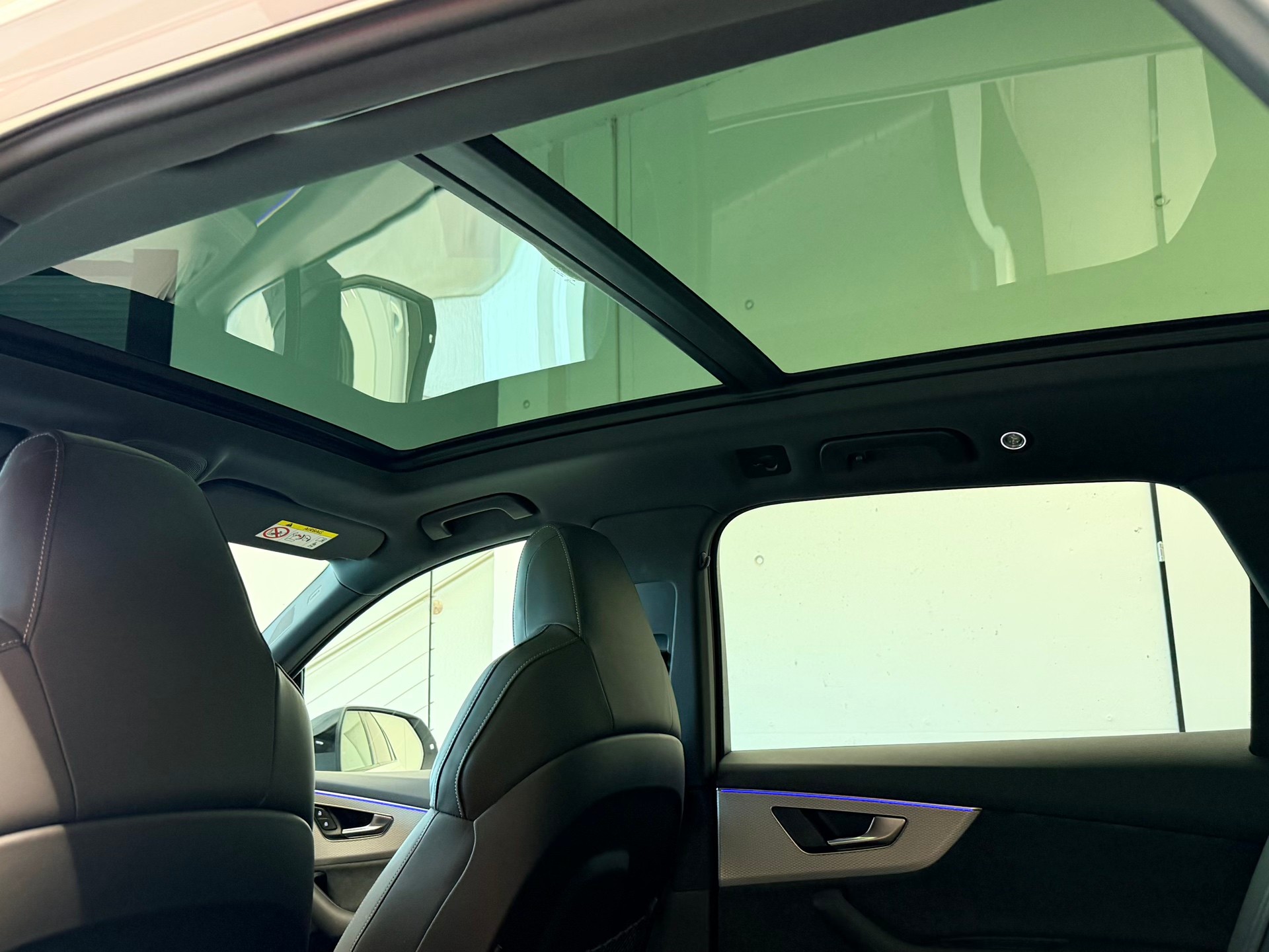 AUDI SQ7 TFSI quattro tiptronic-image-17