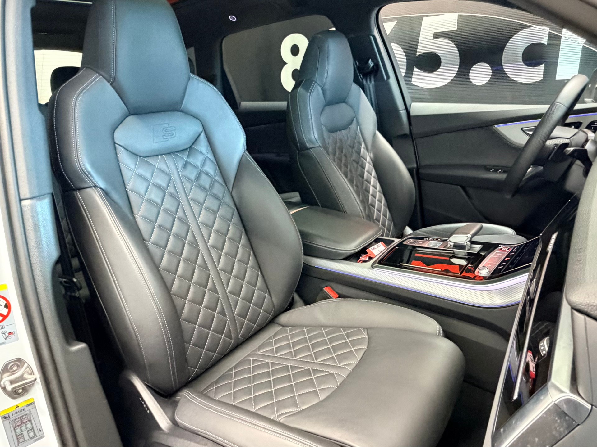 AUDI SQ7 TFSI quattro tiptronic-image-21
