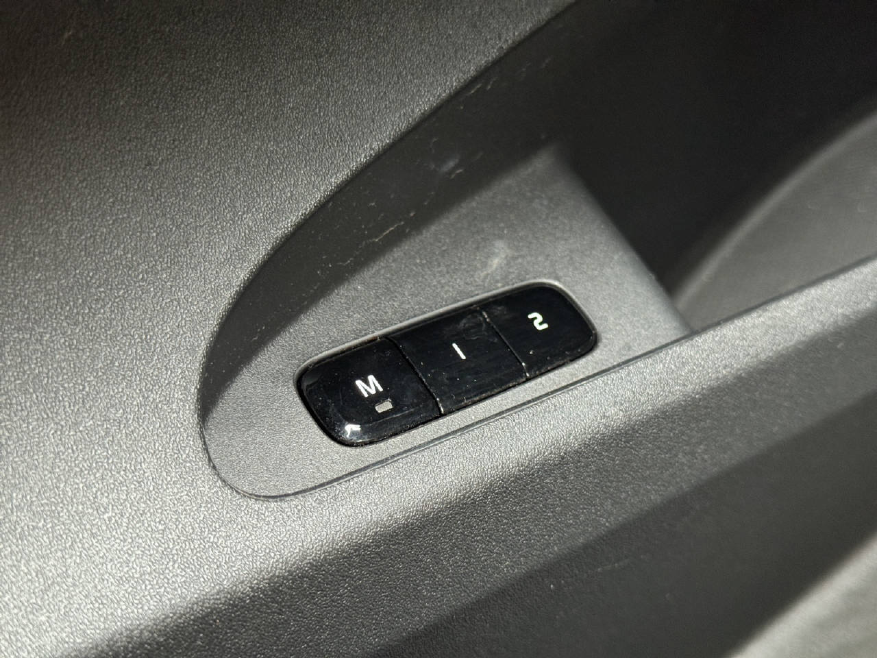 POLESTAR 2 Long Range Dual Motor-image-12