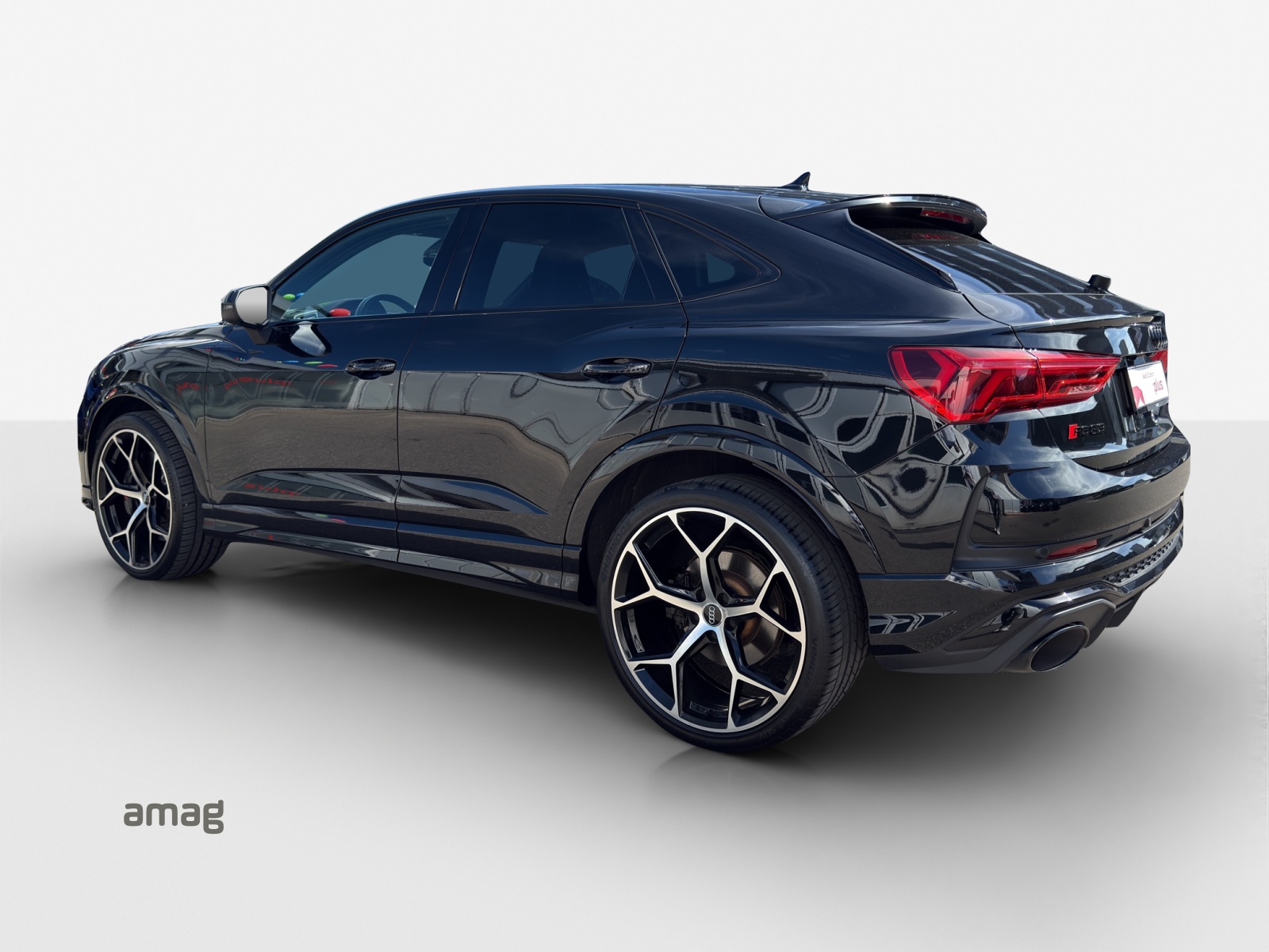 AUDI RS Q3 Sportback quattro S tronic-image-2