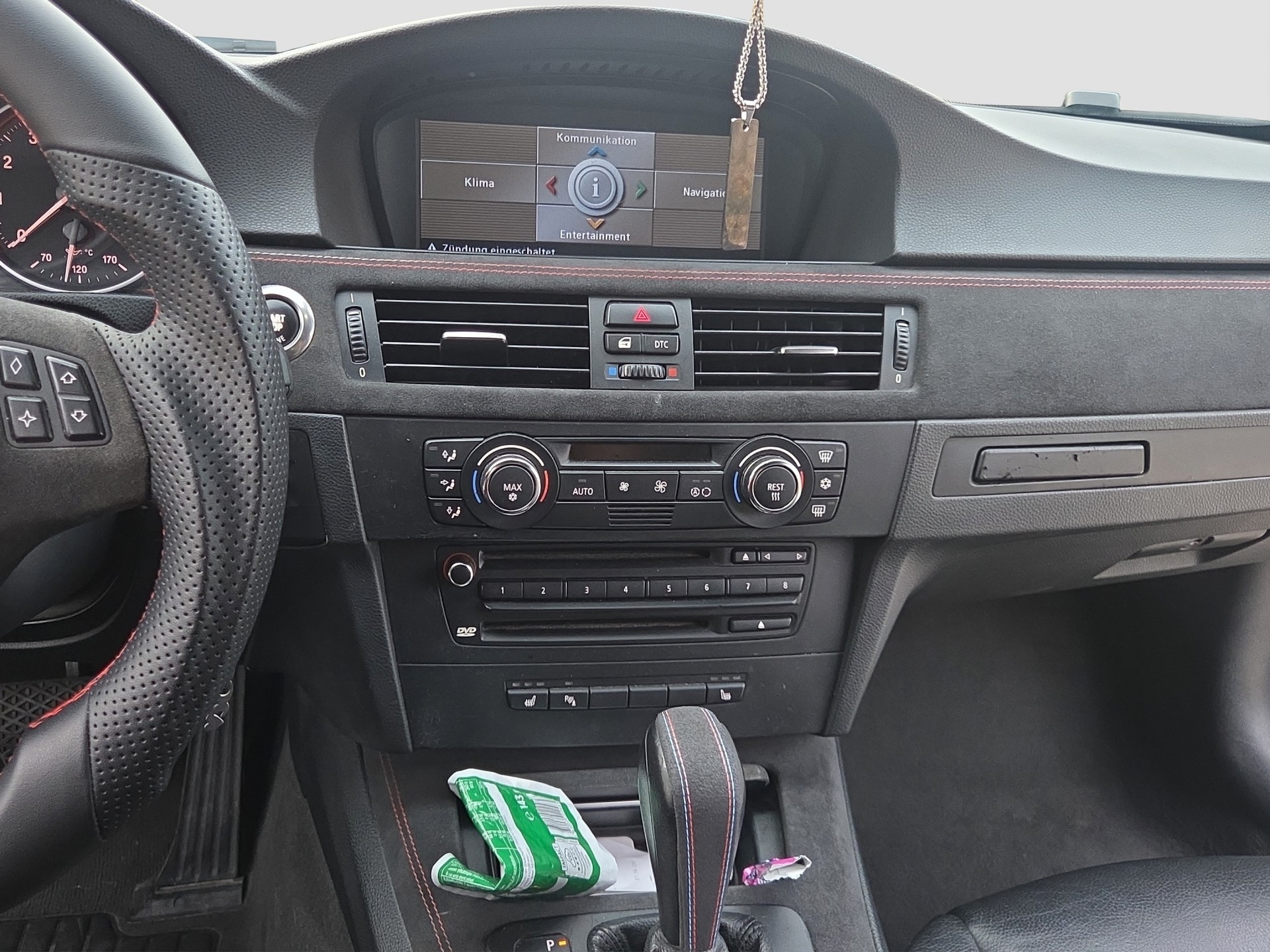 BMW 335i Cabriolet Steptronic-image-10