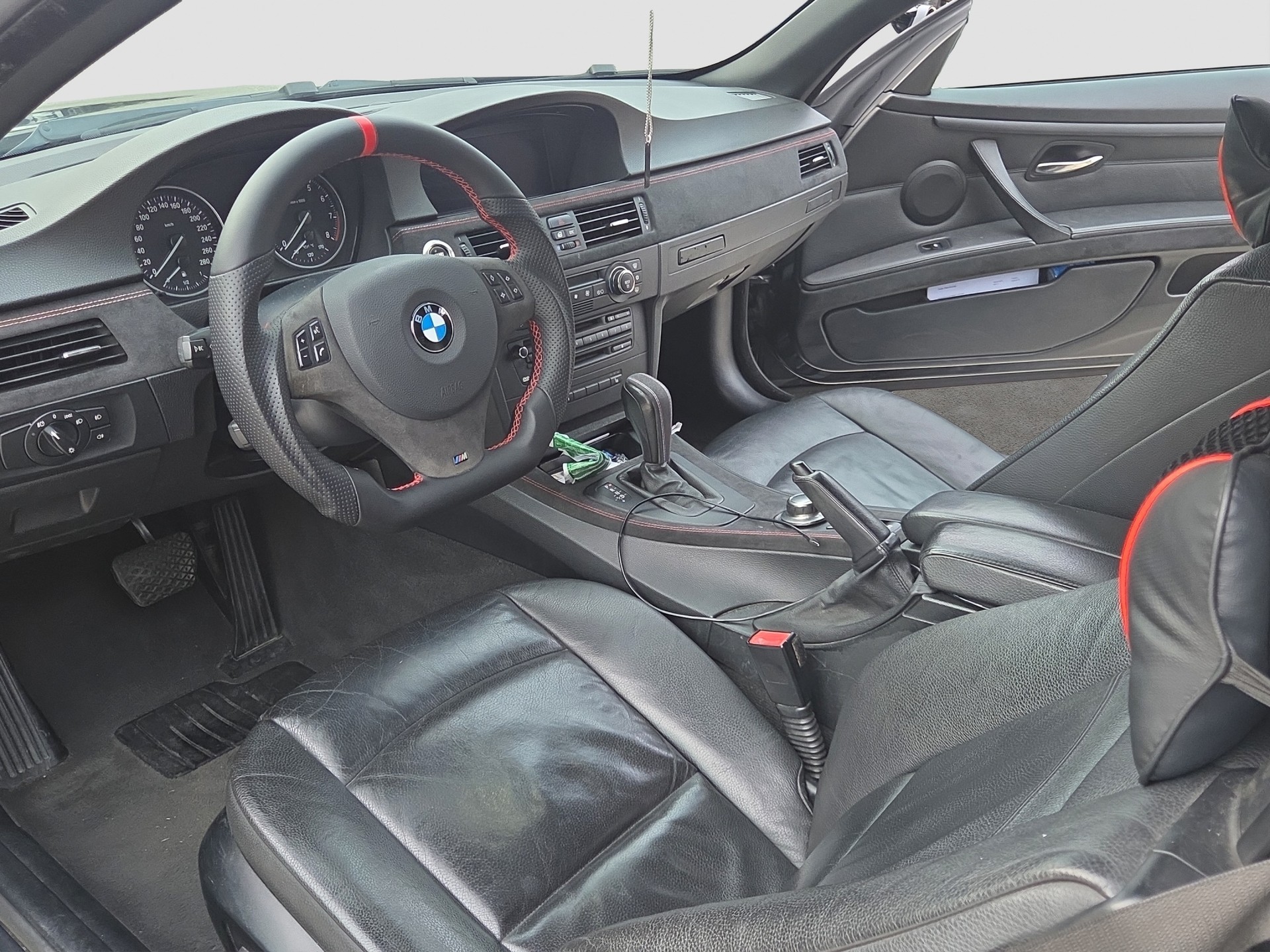 BMW 335i Cabriolet Steptronic-image-8