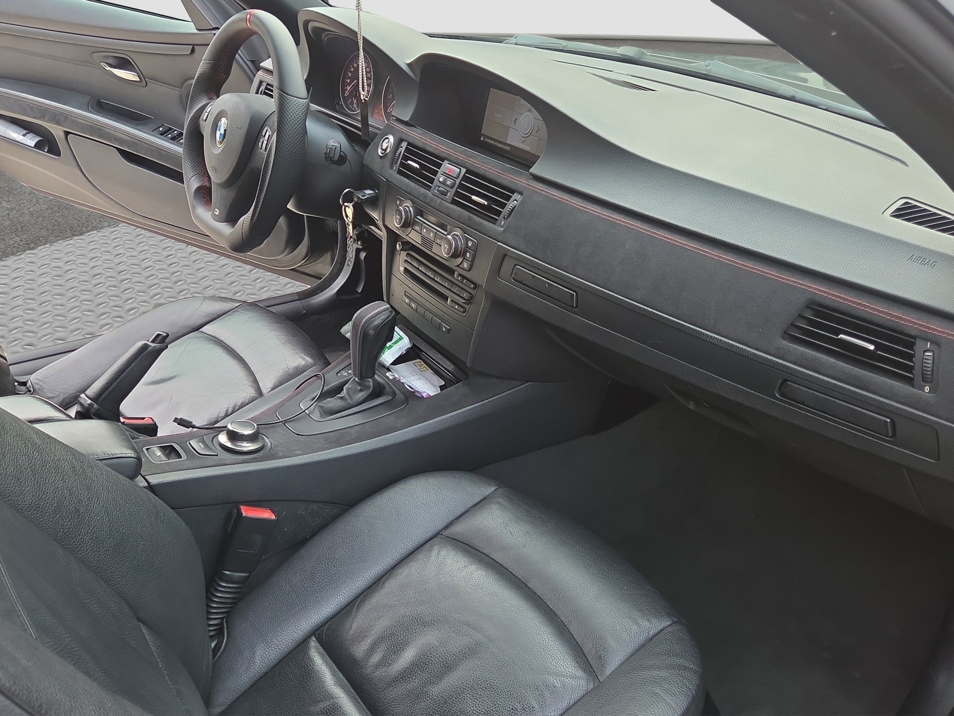 BMW 335i Cabriolet Steptronic-image-12
