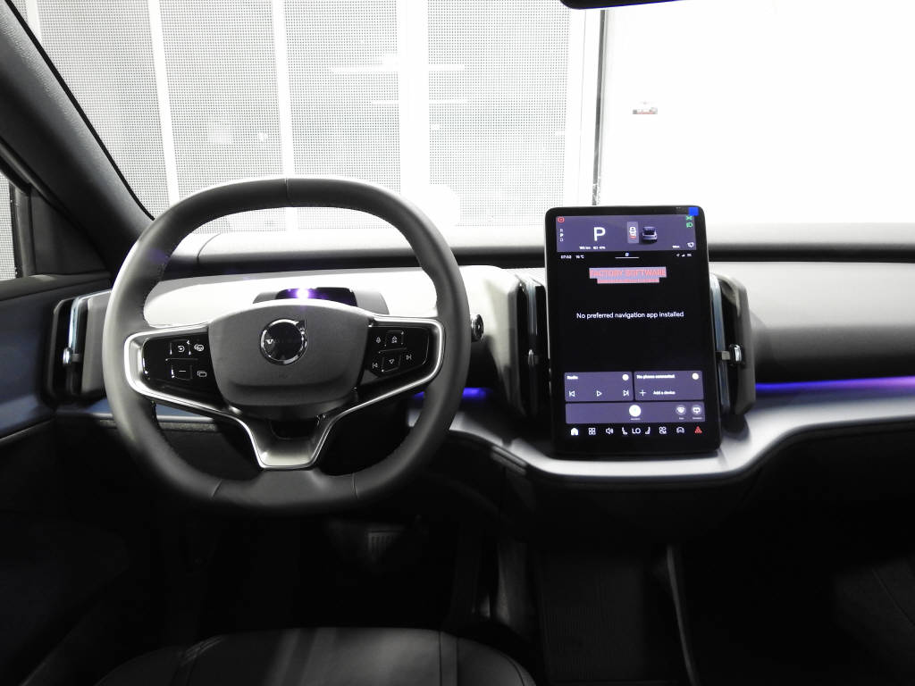 VOLVO EX 30 E60 Plus-image-8