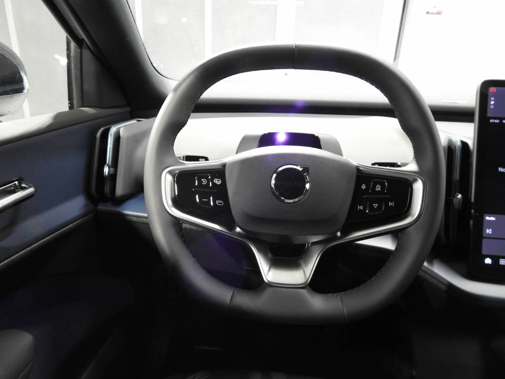 VOLVO EX 30 E60 Plus-image-7