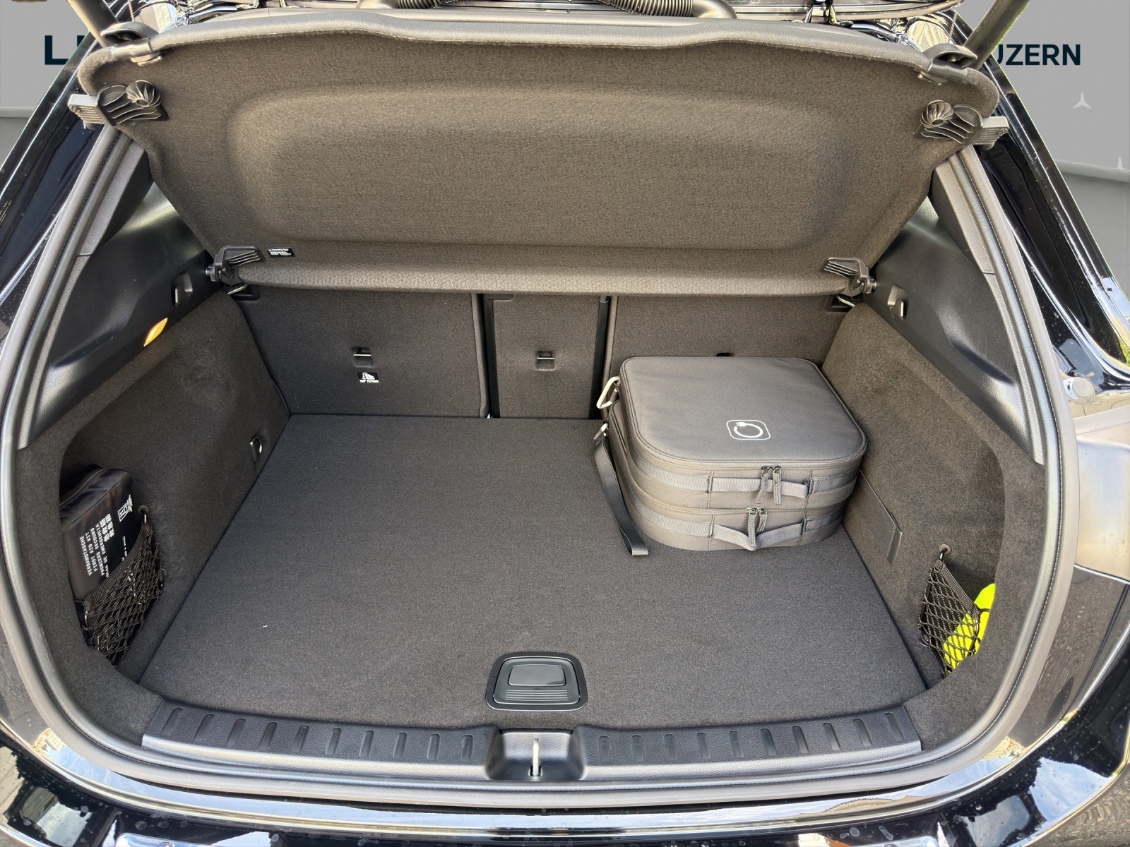 MERCEDES-BENZ EQA 350 66,5 kWh 4Matic Excellence-image-14