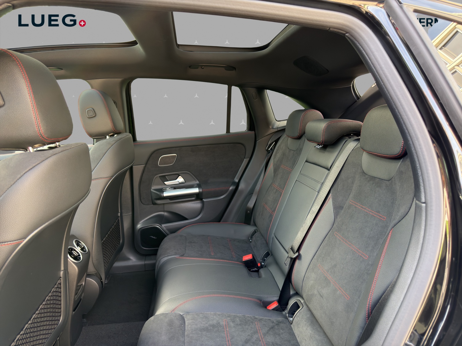 MERCEDES-BENZ EQA 350 66,5 kWh 4Matic Excellence-image-13