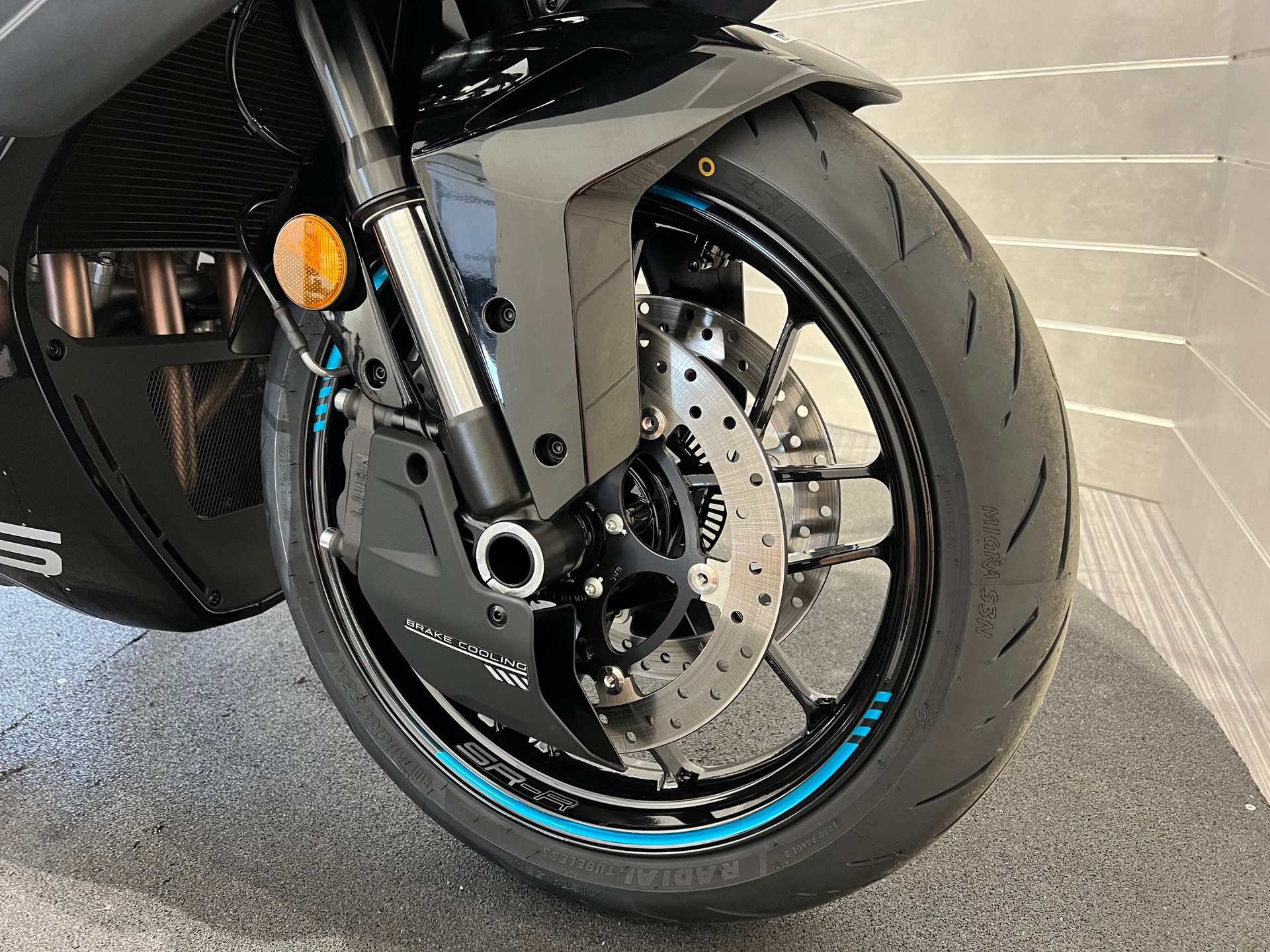 CF MOTO 675 SR-R-image-13