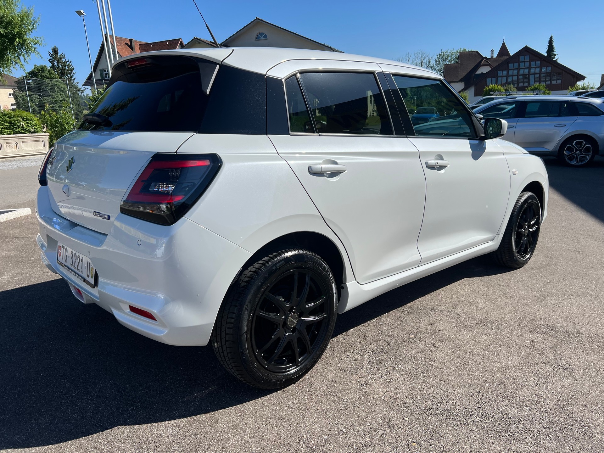 SUZUKI Swift 1.2 Tradizio Top Hybrid 4x4-image-5