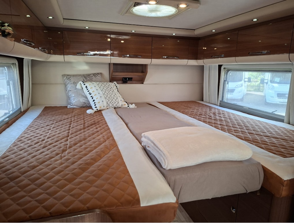 LMC T 671 *Maximale Wertbeständigkeit und absoluten Premium-Schlafkomfort*Automat 150PS *2x Solar Panel *RFahrkamera *Navigation*-showroom-element-3