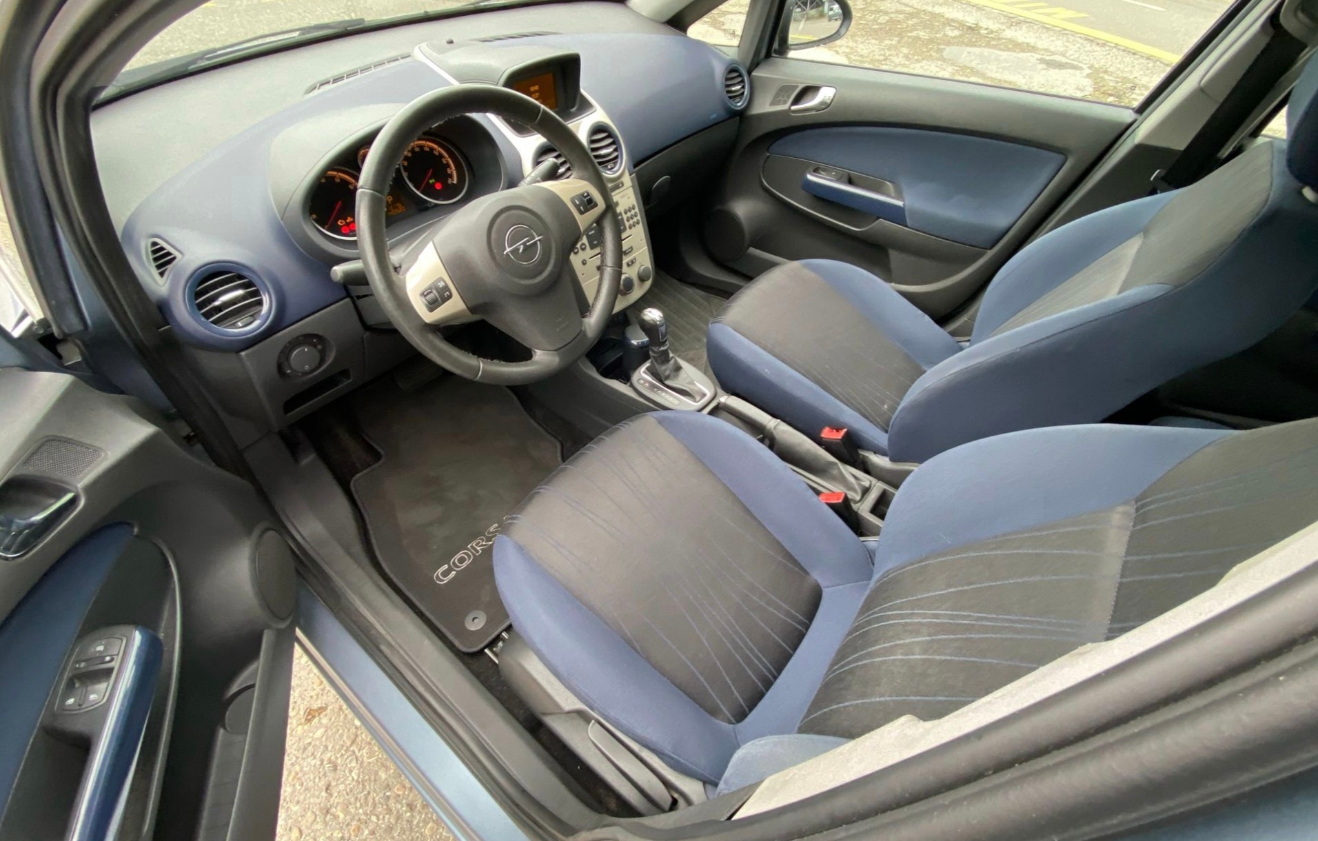 OPEL Corsa 1.4 TP Enjoy-image-10