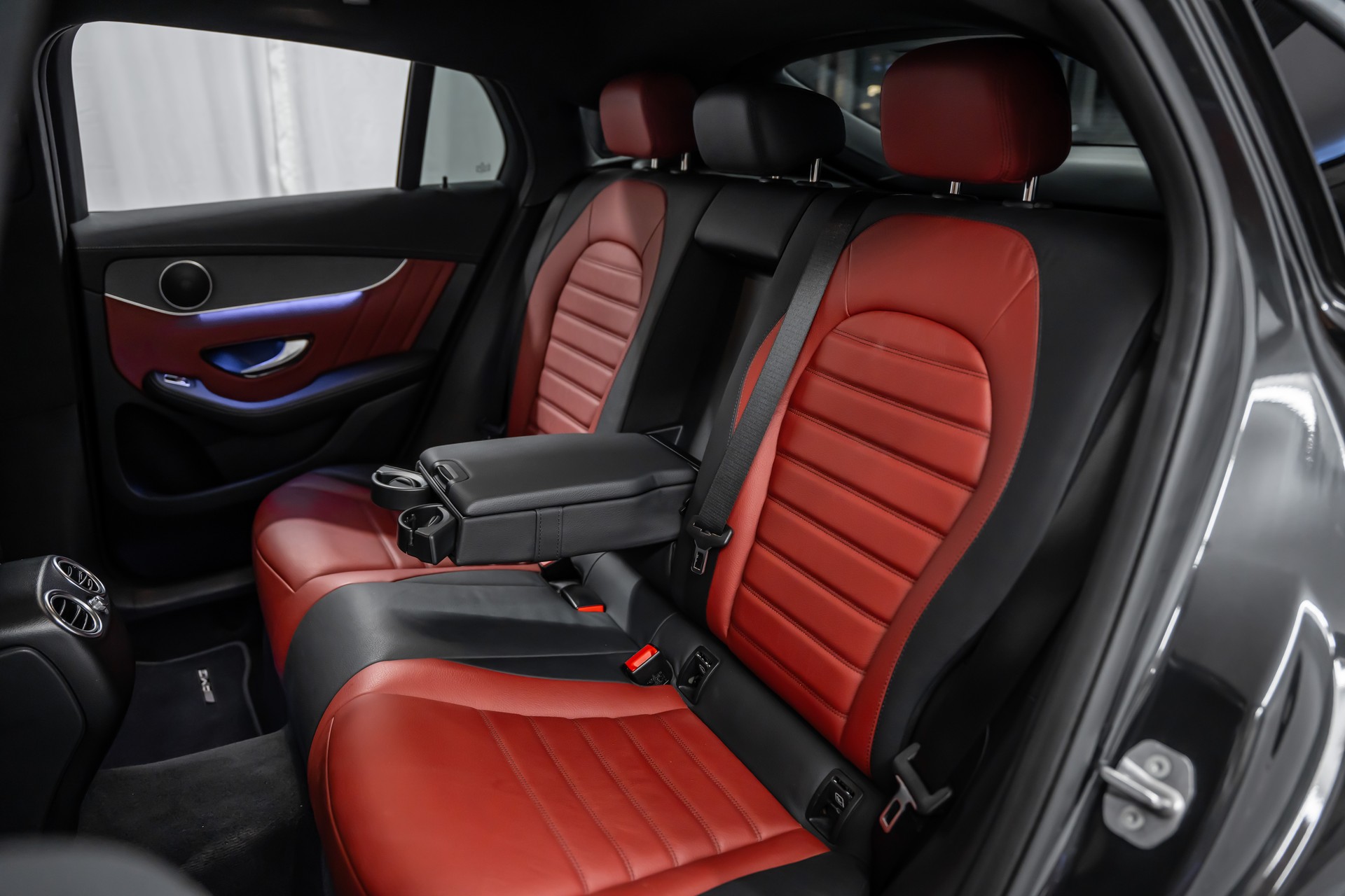 MERCEDES-BENZ GLC Coupé 300 d AMG Line 4Matic 9G-Tronic *Panorama*Leder*Head-Up*360°*-image-14