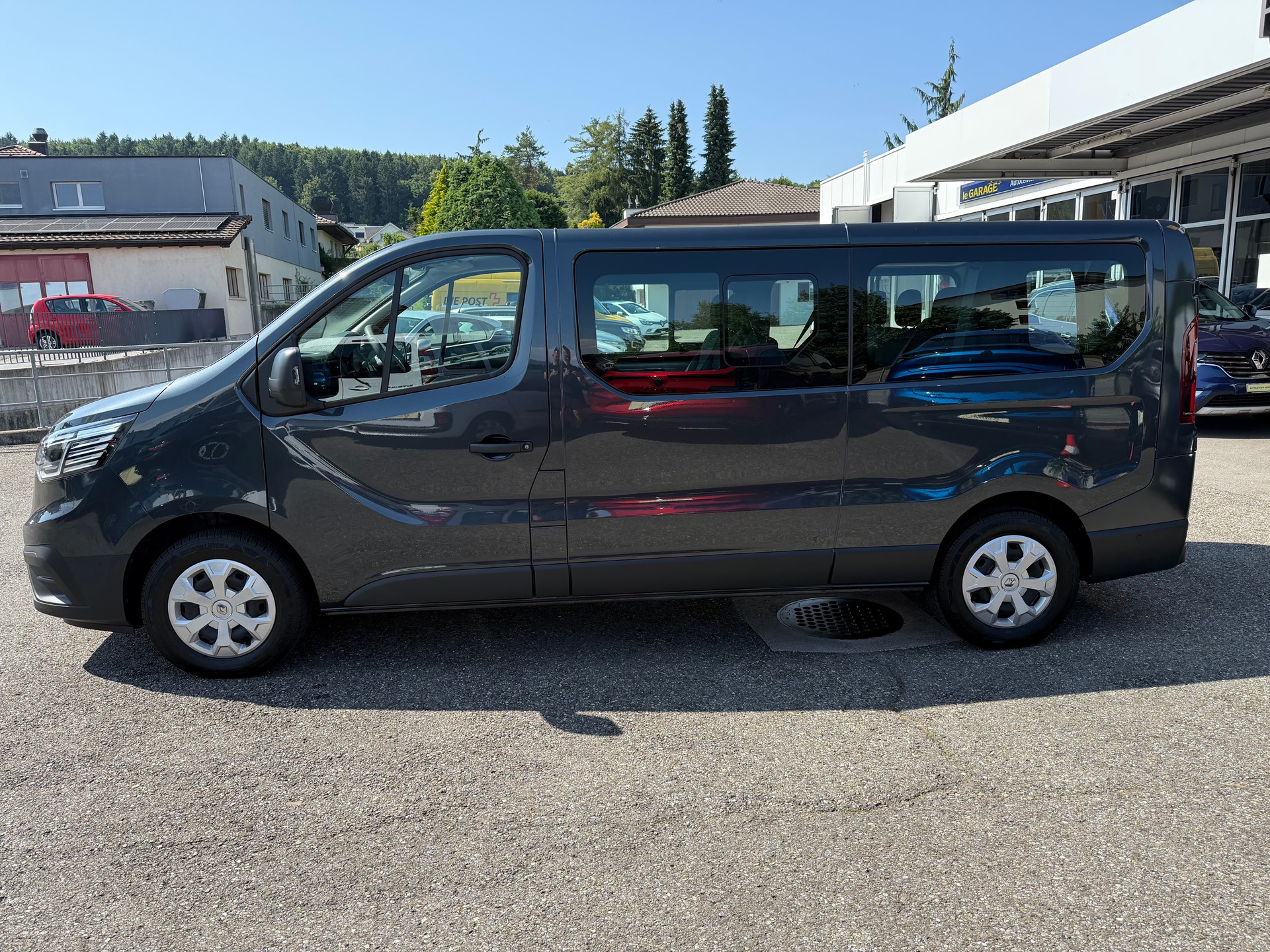 RENAULT Trafic Blue dCi 150 Grand Passenger Evolution EDC-image-2