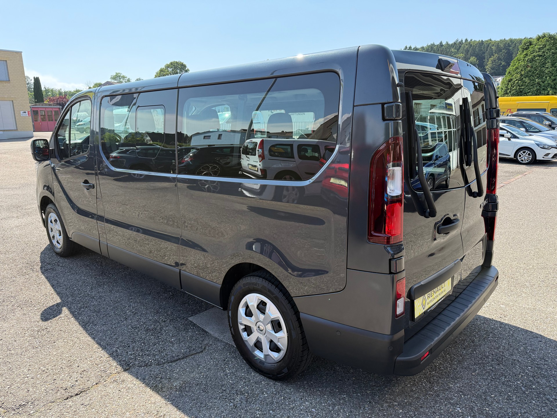 RENAULT Trafic Blue dCi 150 Grand Passenger Evolution EDC-image-3