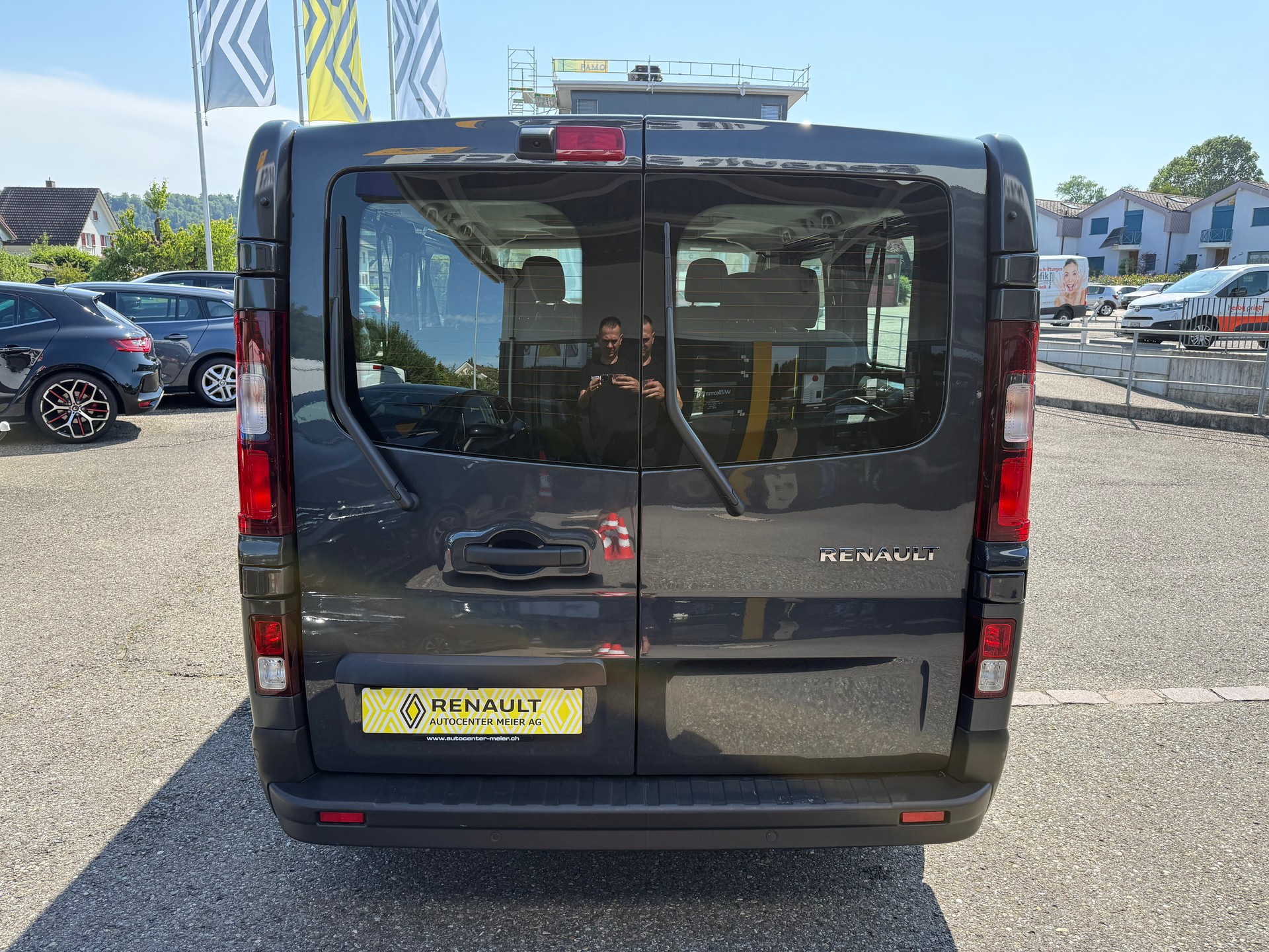 RENAULT Trafic Blue dCi 150 Grand Passenger Evolution EDC-image-4