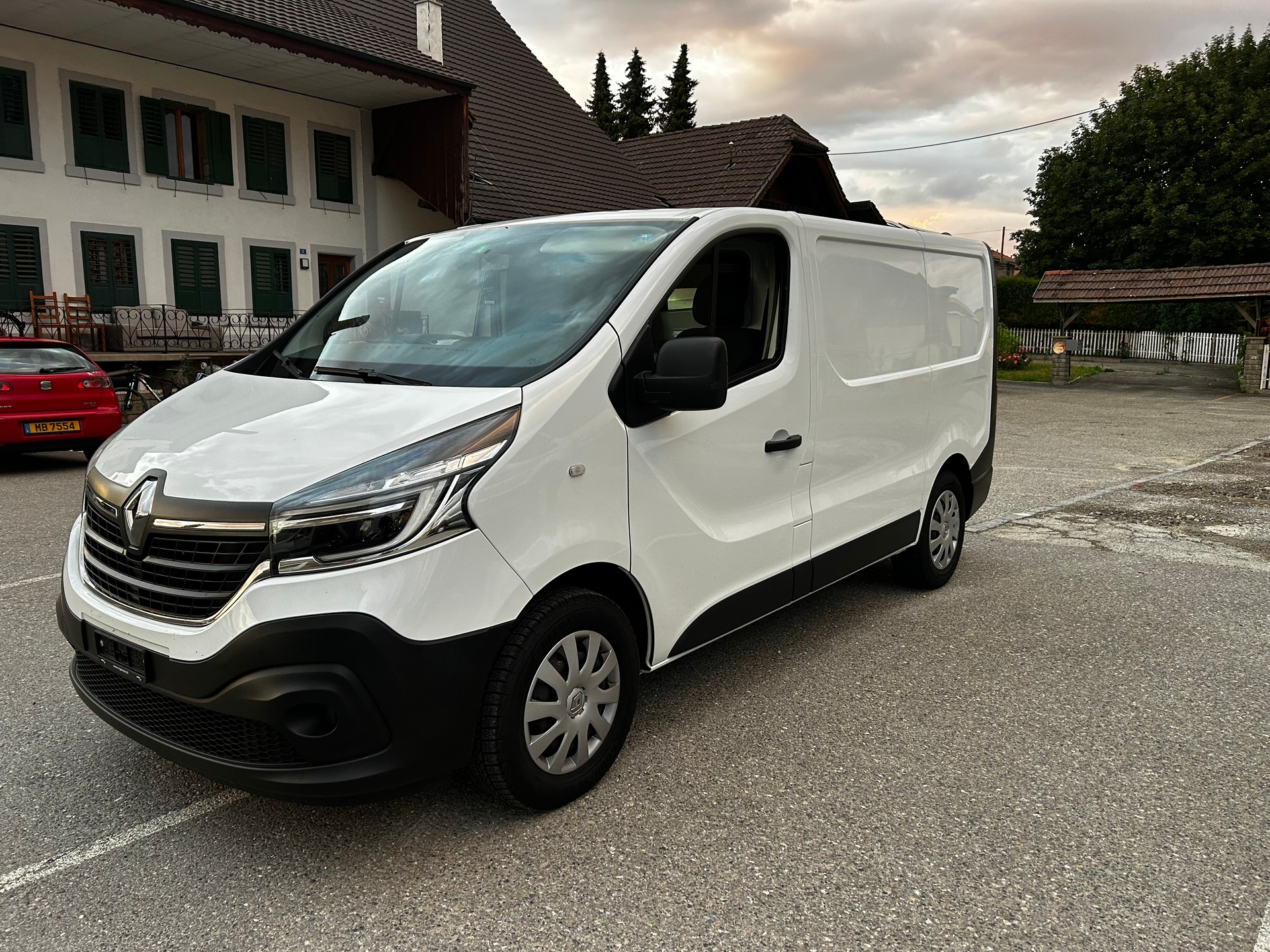 RENAULT Trafic 1.6 ENERGY dCi 95 3.0t Access L1H1-image-1