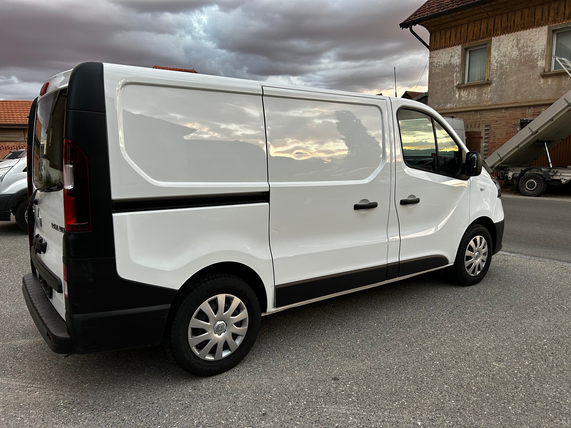 RENAULT Trafic 1.6 ENERGY dCi 95 3.0t Access L1H1-image-3