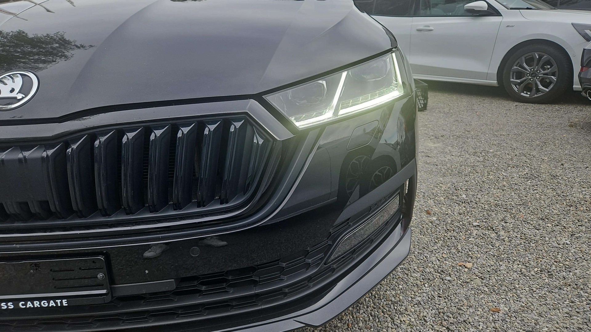SKODA Octavia Combi 2.0 TSI SportLine DSG 4x4 190PS mit AHK-Vorbereitung & Head-Up Display-image-26