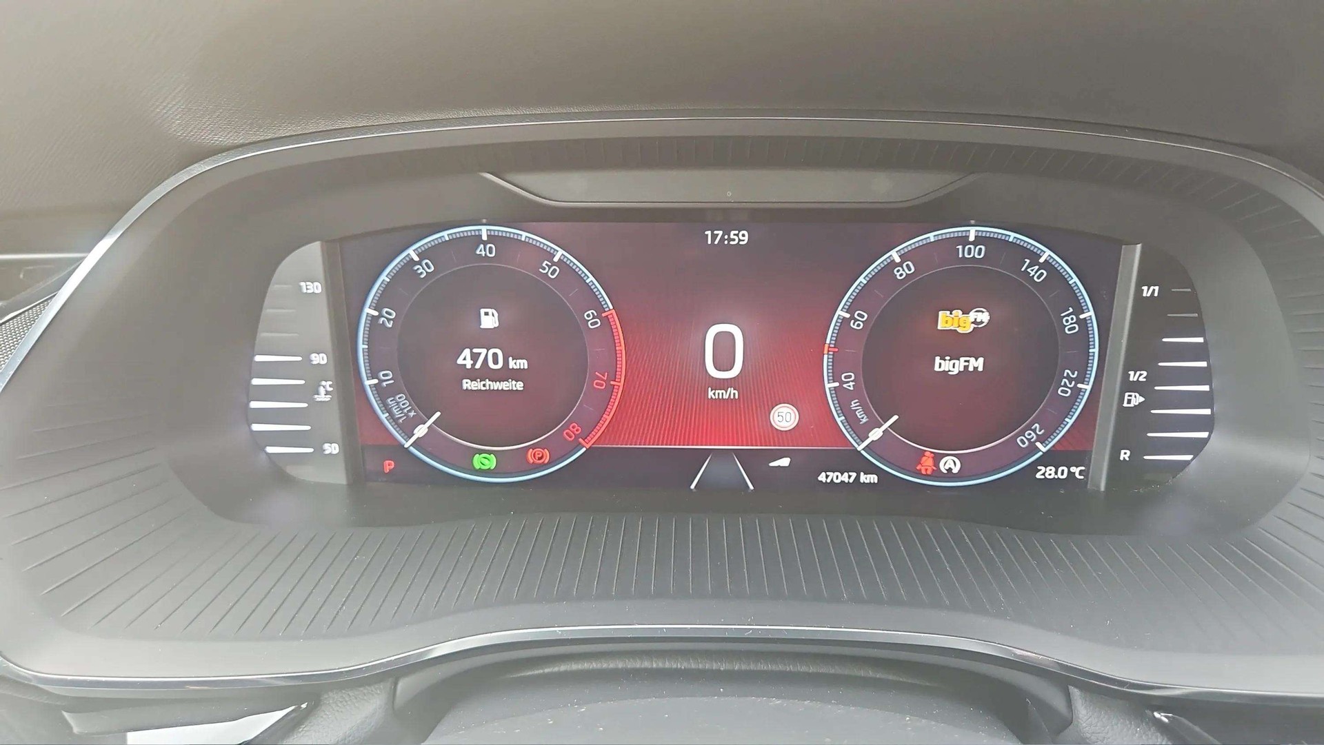 SKODA Octavia Combi 2.0 TSI SportLine DSG 4x4 190PS mit AHK-Vorbereitung & Head-Up Display-image-15