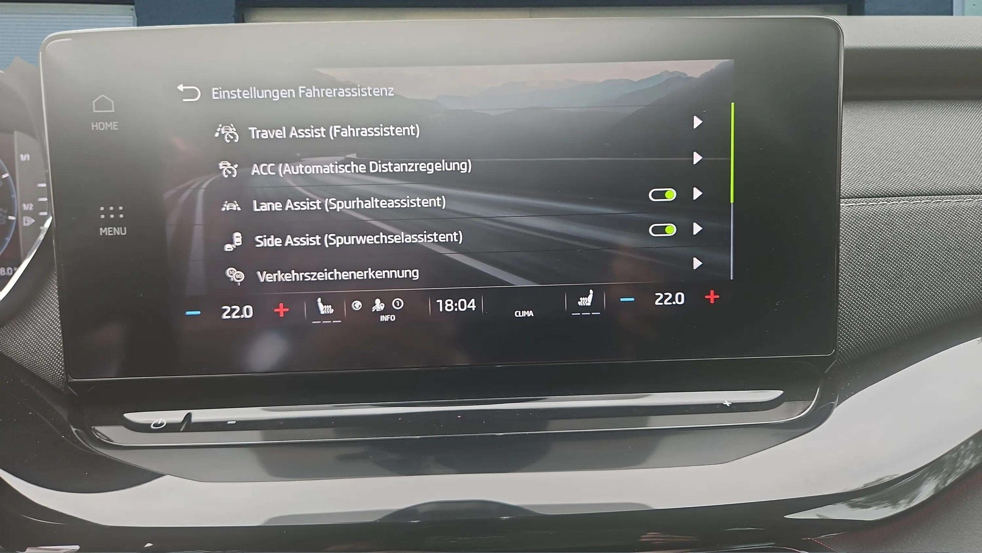 SKODA Octavia Combi 2.0 TSI SportLine DSG 4x4 190PS mit AHK-Vorbereitung & Head-Up Display-image-21