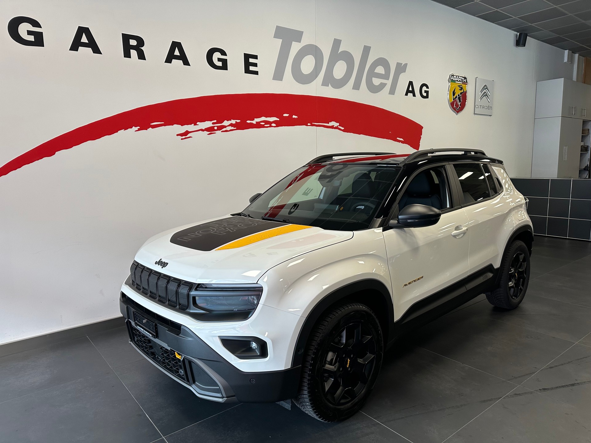 JEEP Avenger 1.2 Turbo MHEV The North Face 4xe-image-1