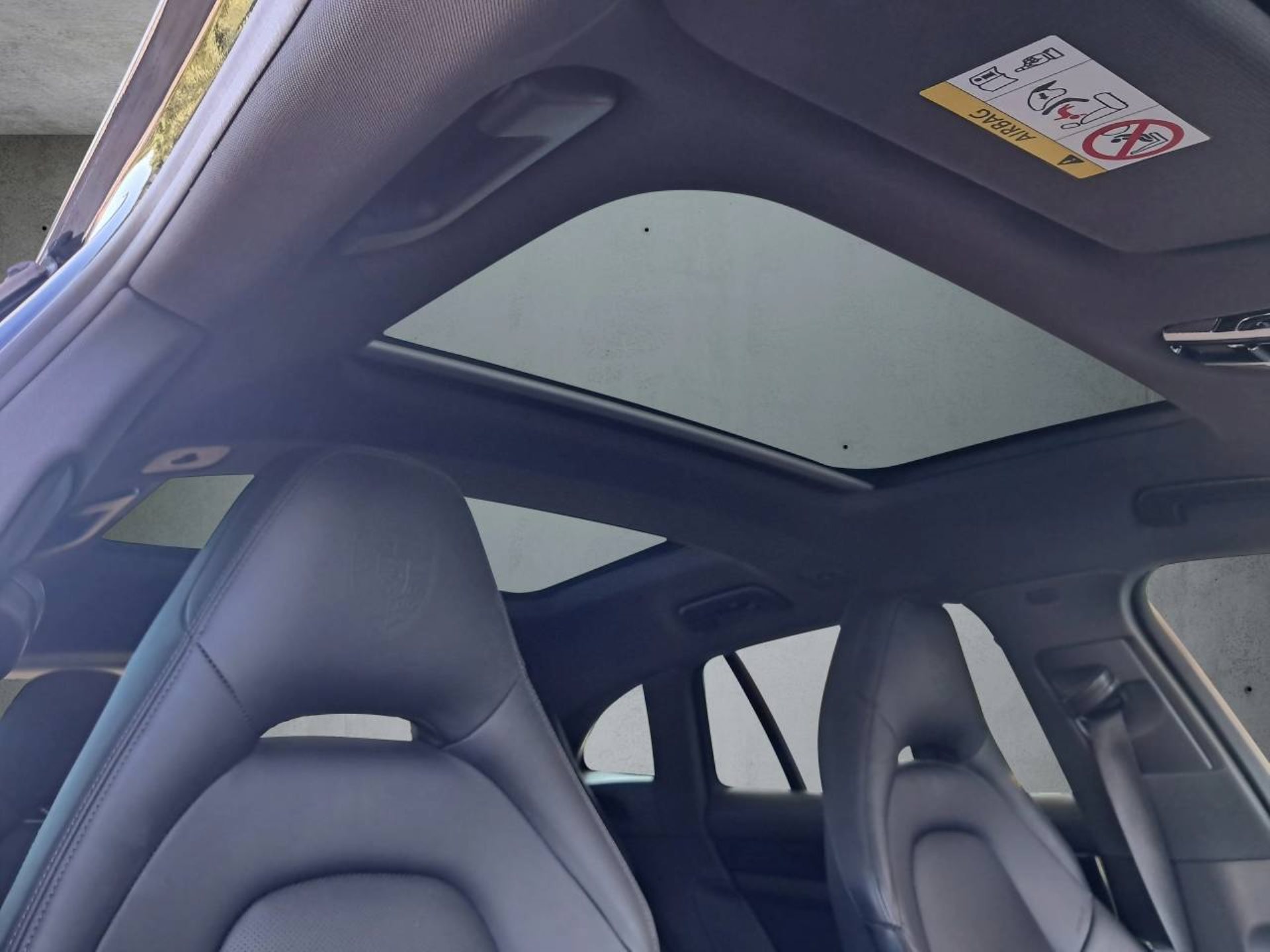 PORSCHE Panamera 4S E-Hybrid Sport Turismo (MY22)-image-18