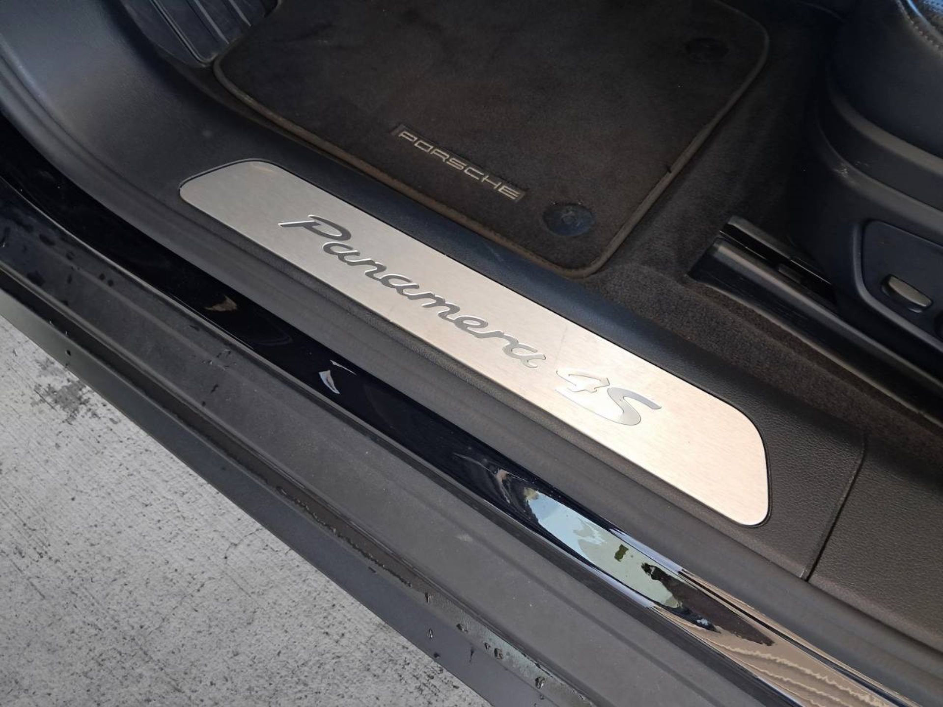 PORSCHE Panamera 4S E-Hybrid Sport Turismo (MY22)-image-26