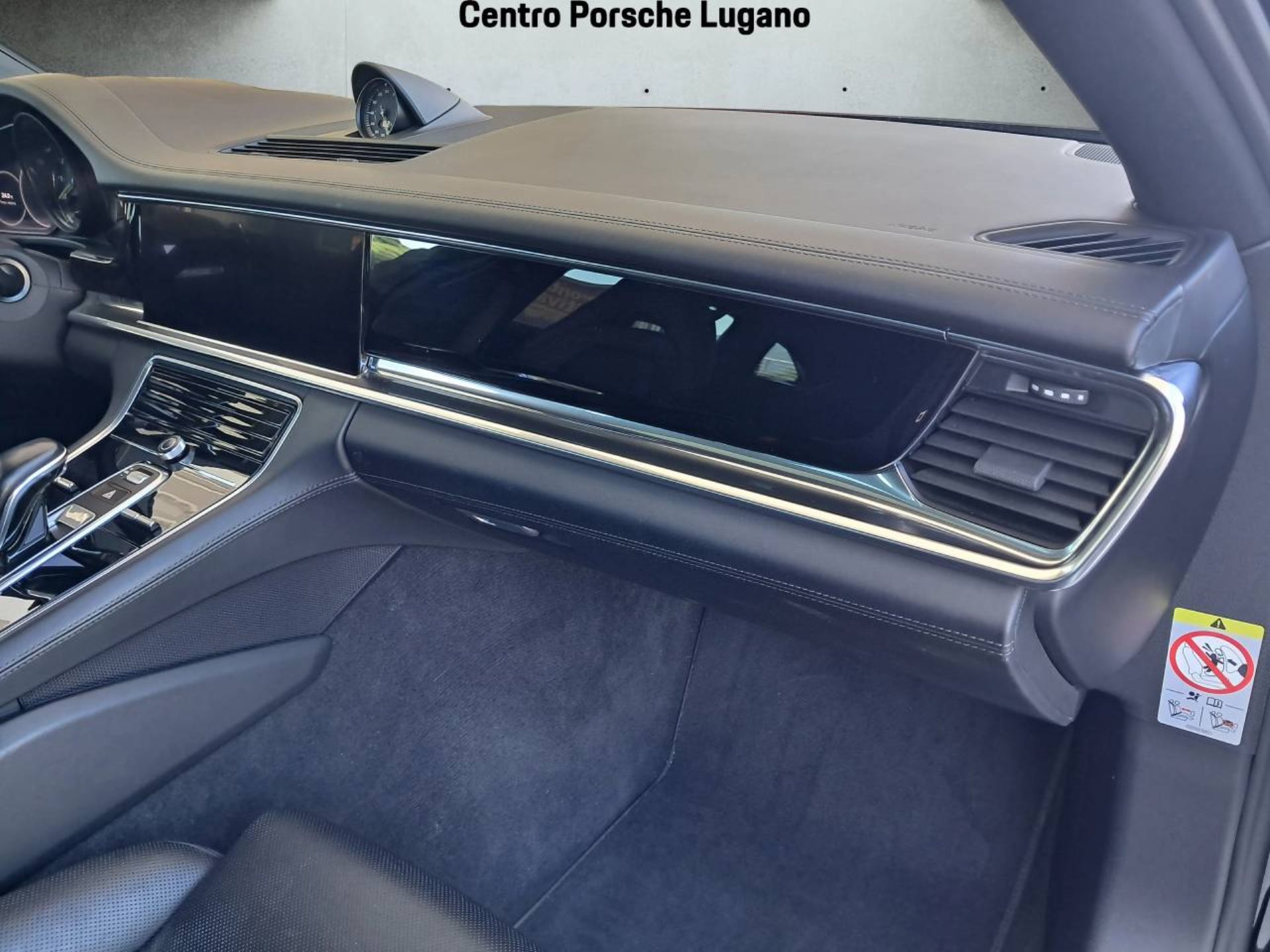 PORSCHE Panamera 4S E-Hybrid Sport Turismo (MY22)-image-29