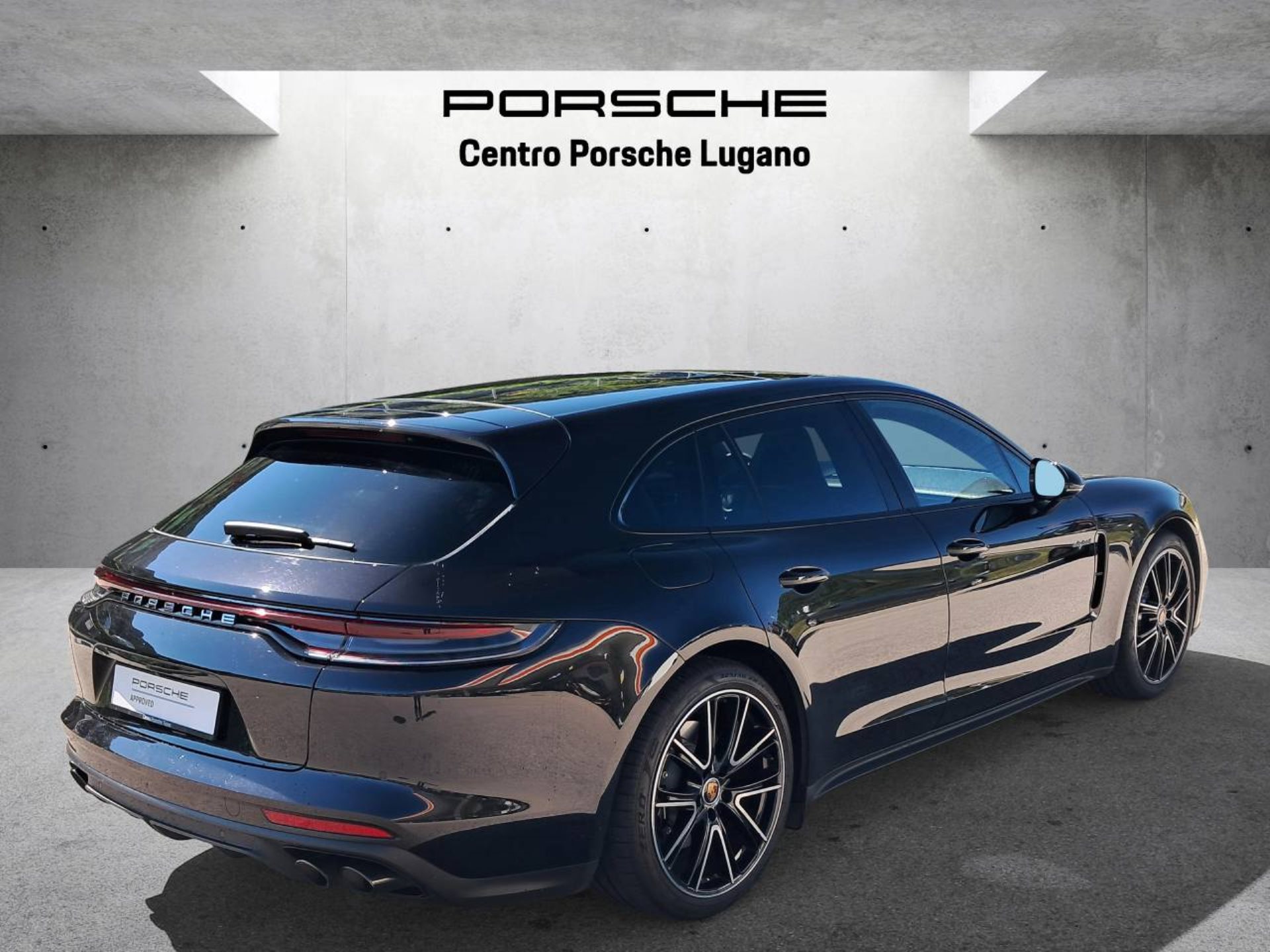 PORSCHE Panamera 4S E-Hybrid Sport Turismo (MY22)-image-7