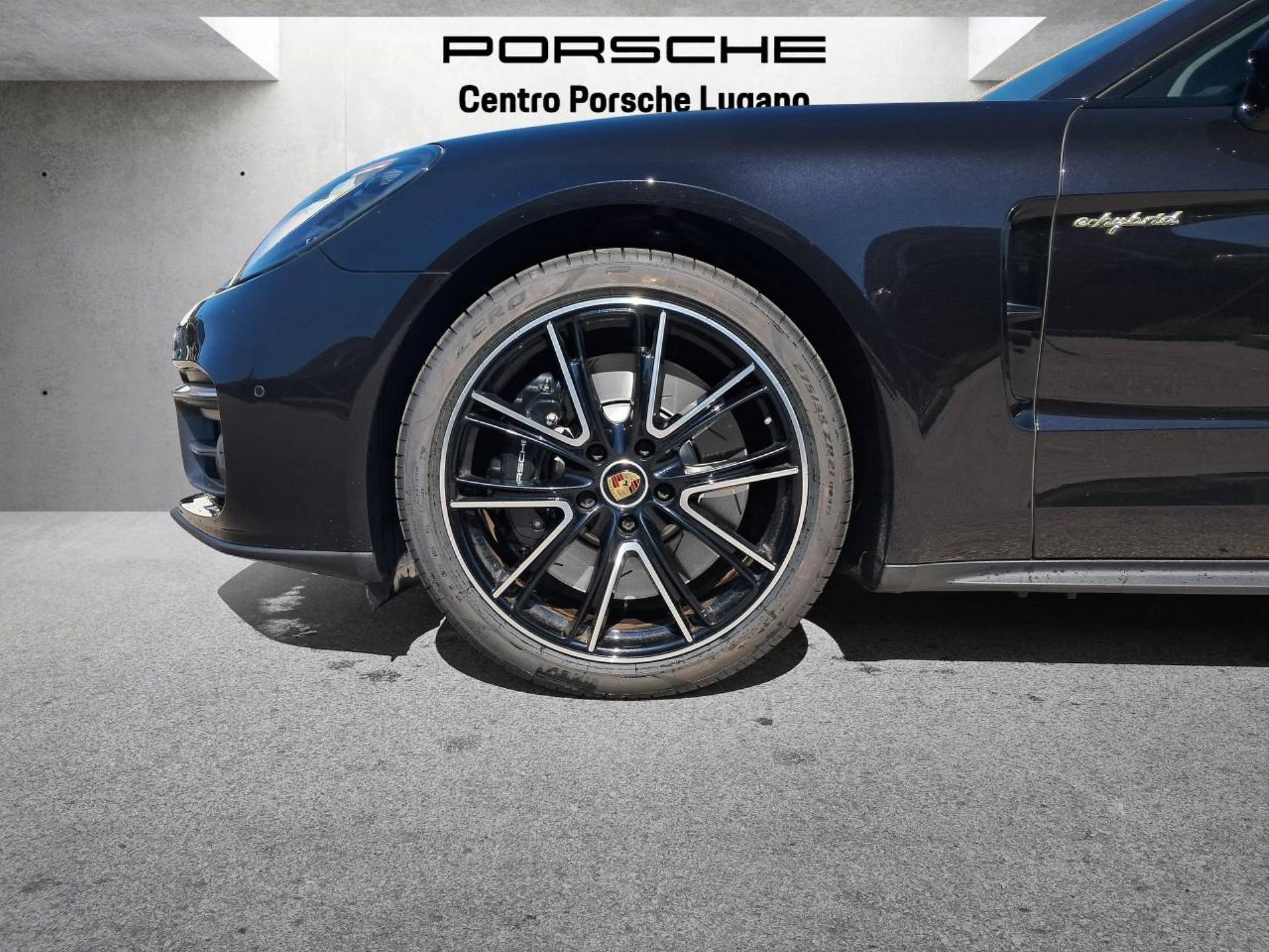 PORSCHE Panamera 4S E-Hybrid Sport Turismo (MY22)-image-11