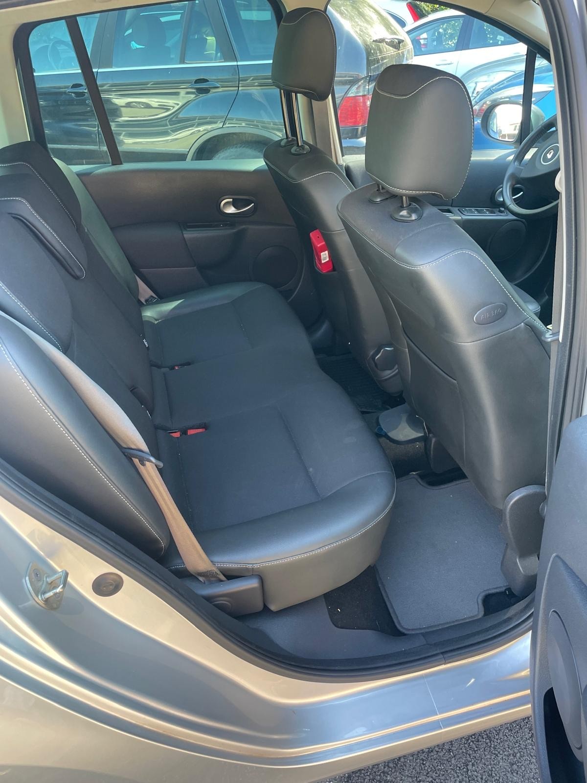 RENAULT Modus 1.2 16V T Expression-image-6