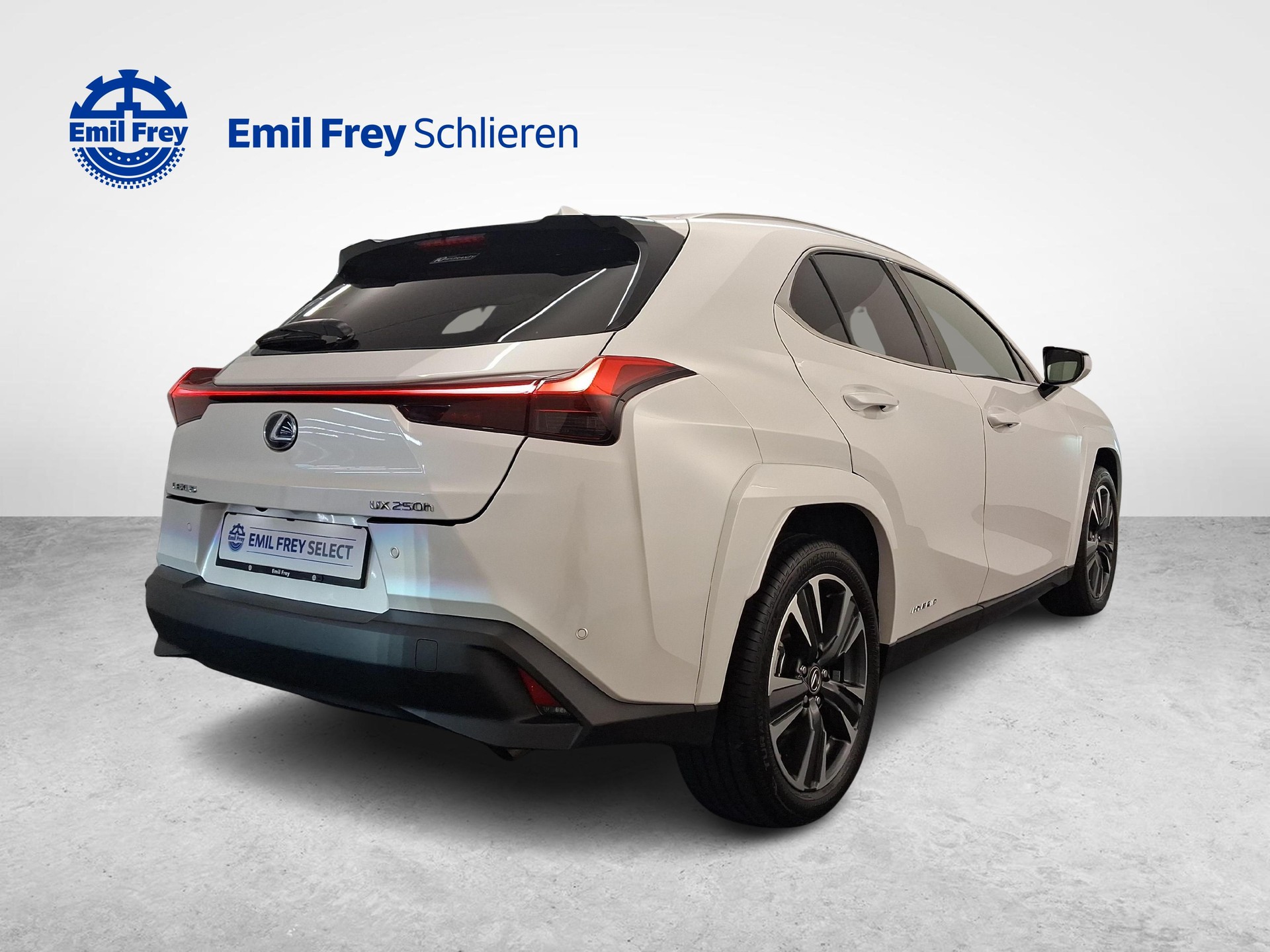 LEXUS UX 250h Excellence-image-4