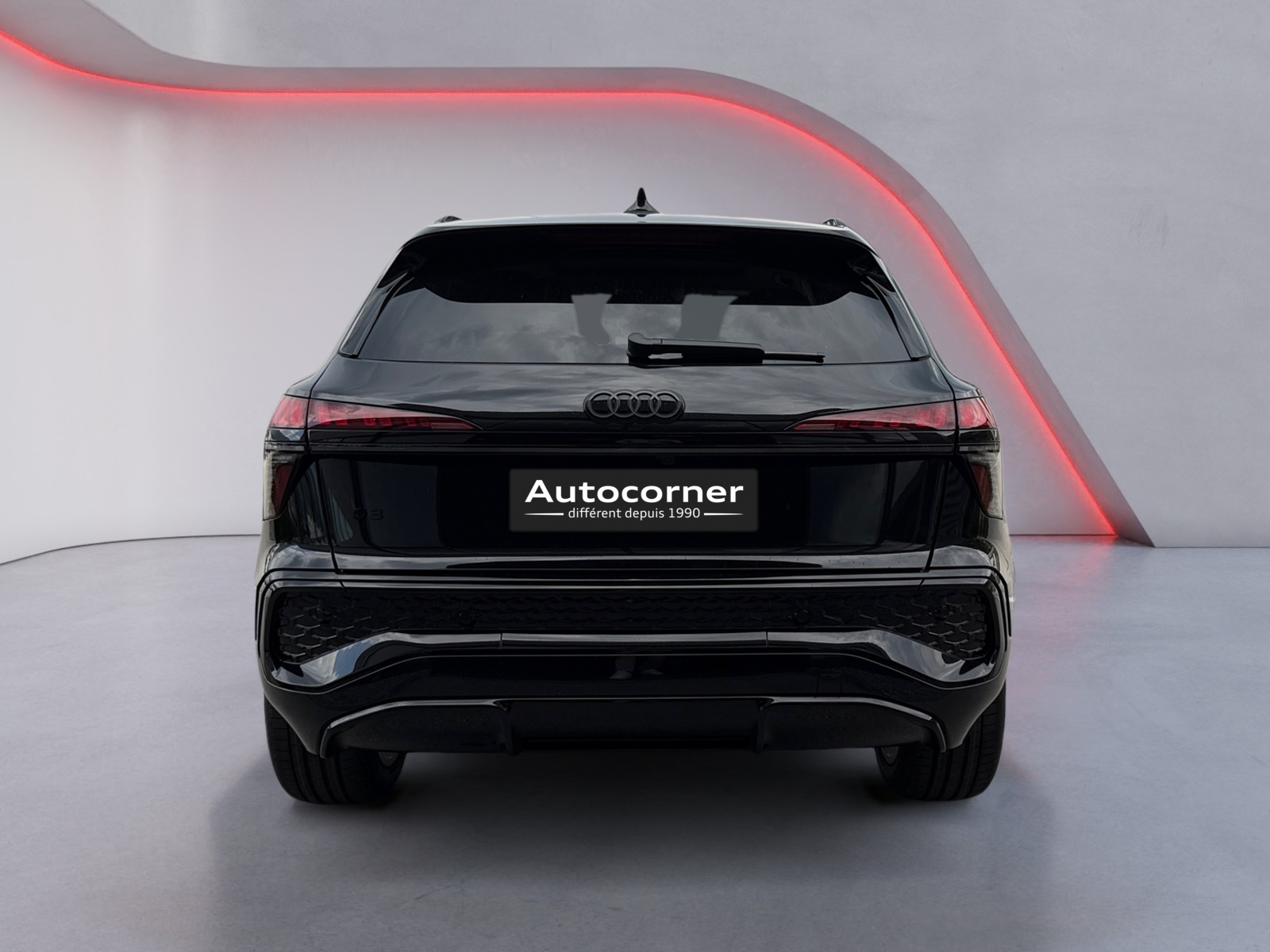 AUDI Q3 SUV 110 kW TFSI S tronic-showroom-element-3